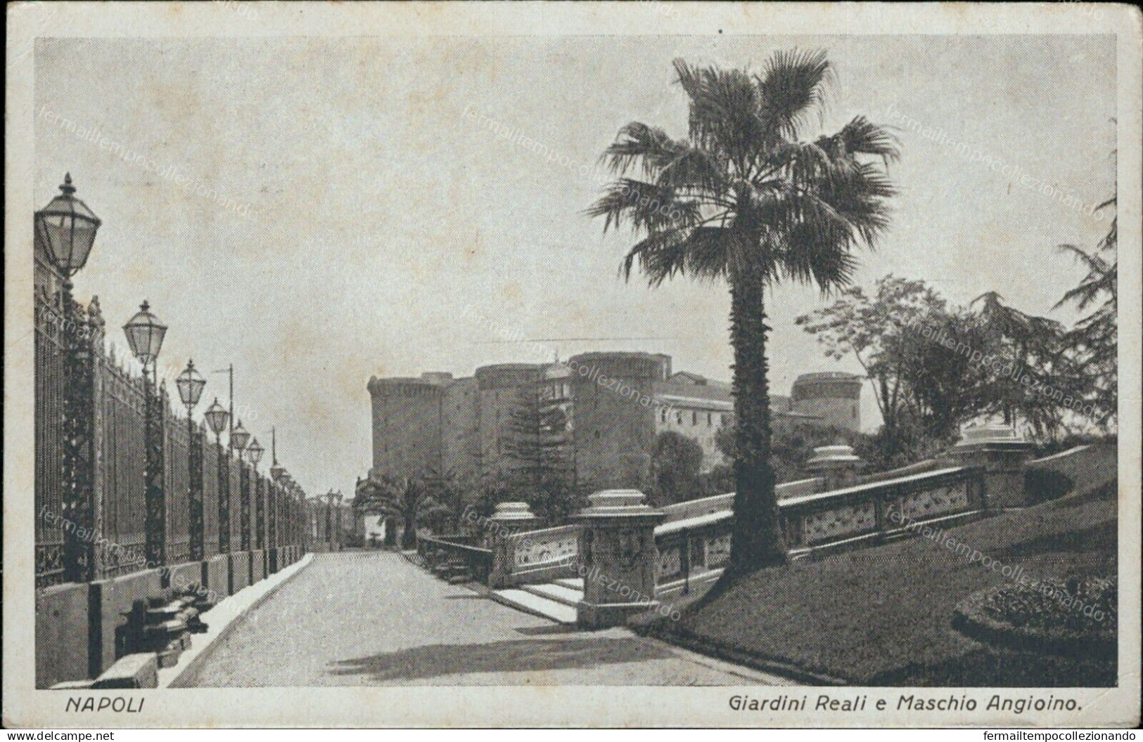 Cs392 Cartolina Napoli Citta' Giardini Pubblici E Maschio Angioino 1929 Campania - Napoli (Naples)