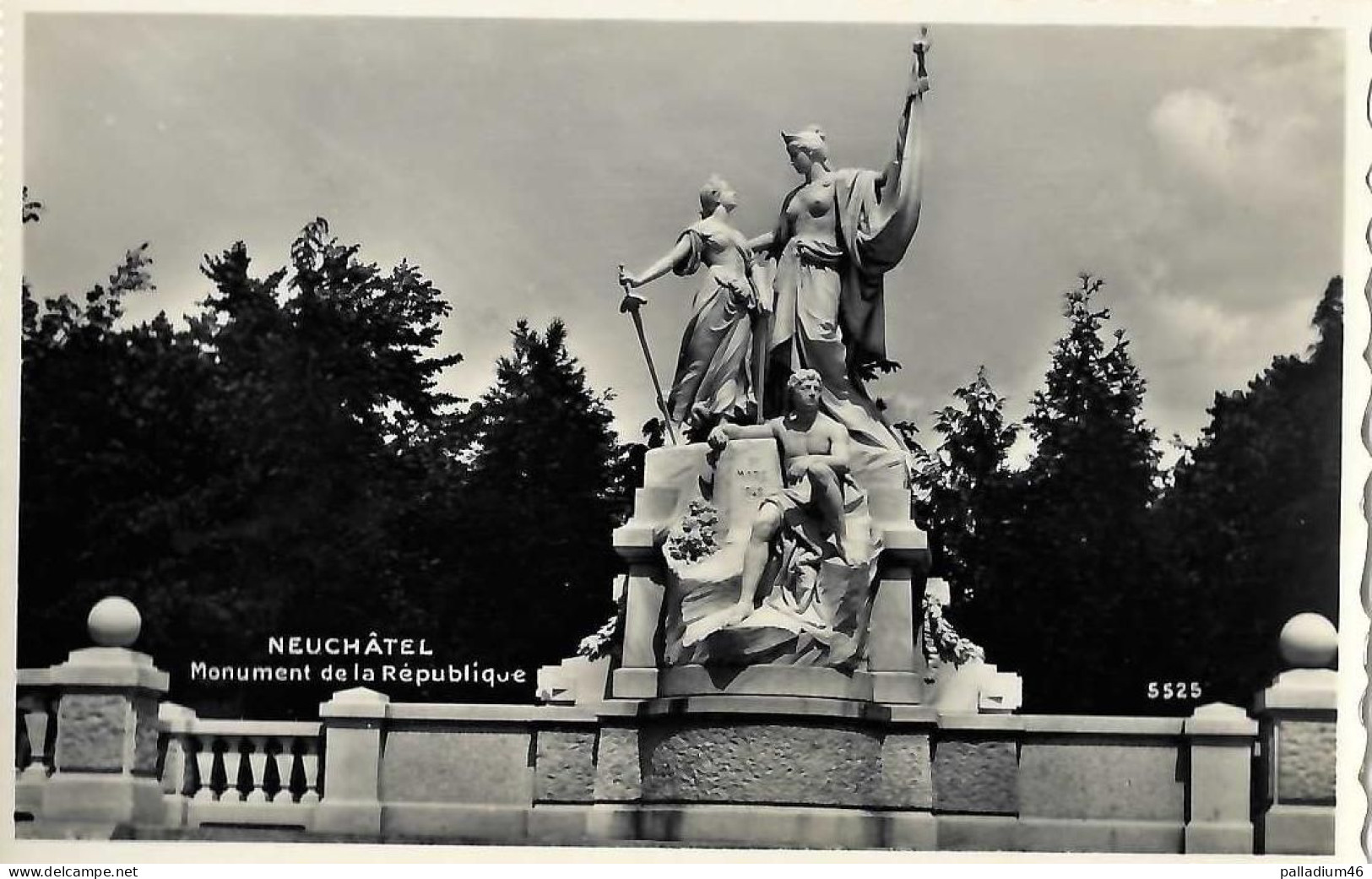 NE - NEUCHATEL - MONUMENT DE LA REPUBLIQUE - Perrochet, Lausanne, No 5525 - Pas Circulé - Neuchâtel