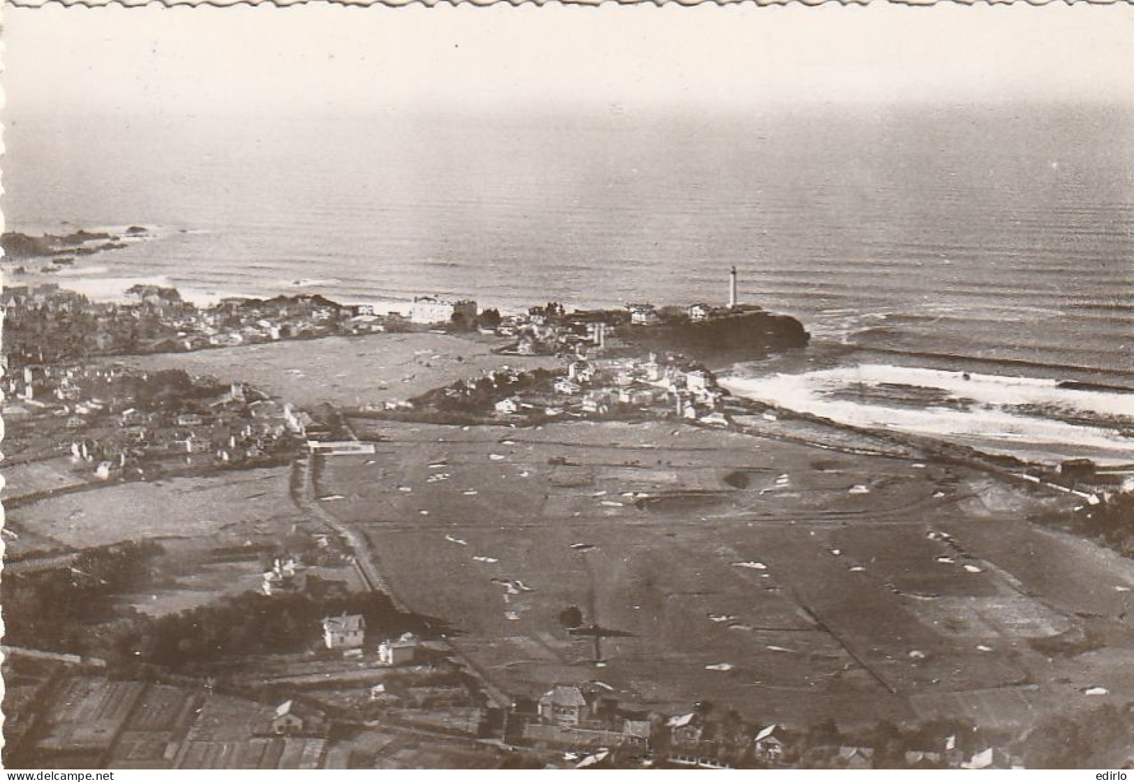 *** 64 ****   BIARRITZ  Vue Aérienne Le Port Et La Plage  --- Atelier Photographique Basque N°116 Excellent état Neuve - Biarritz