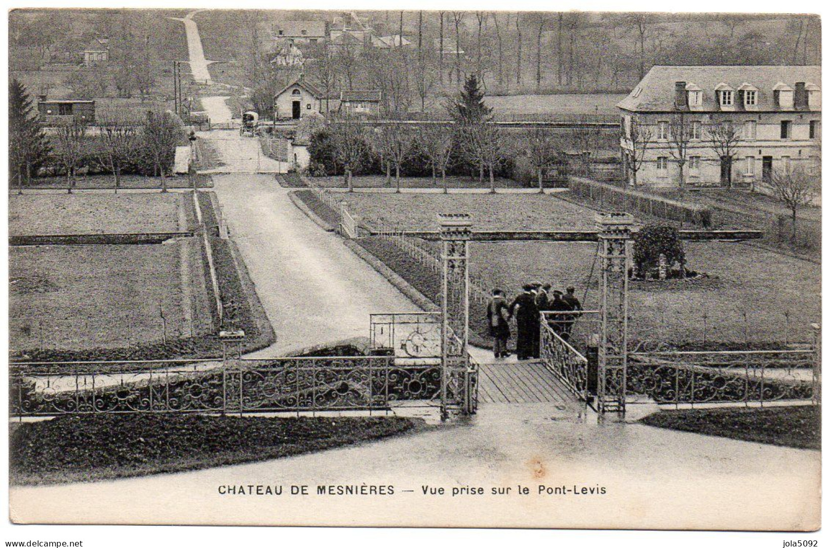 76 / Château De MESNIERE - Vue Prise Sur Le Pont-Levis - Mesnières-en-Bray