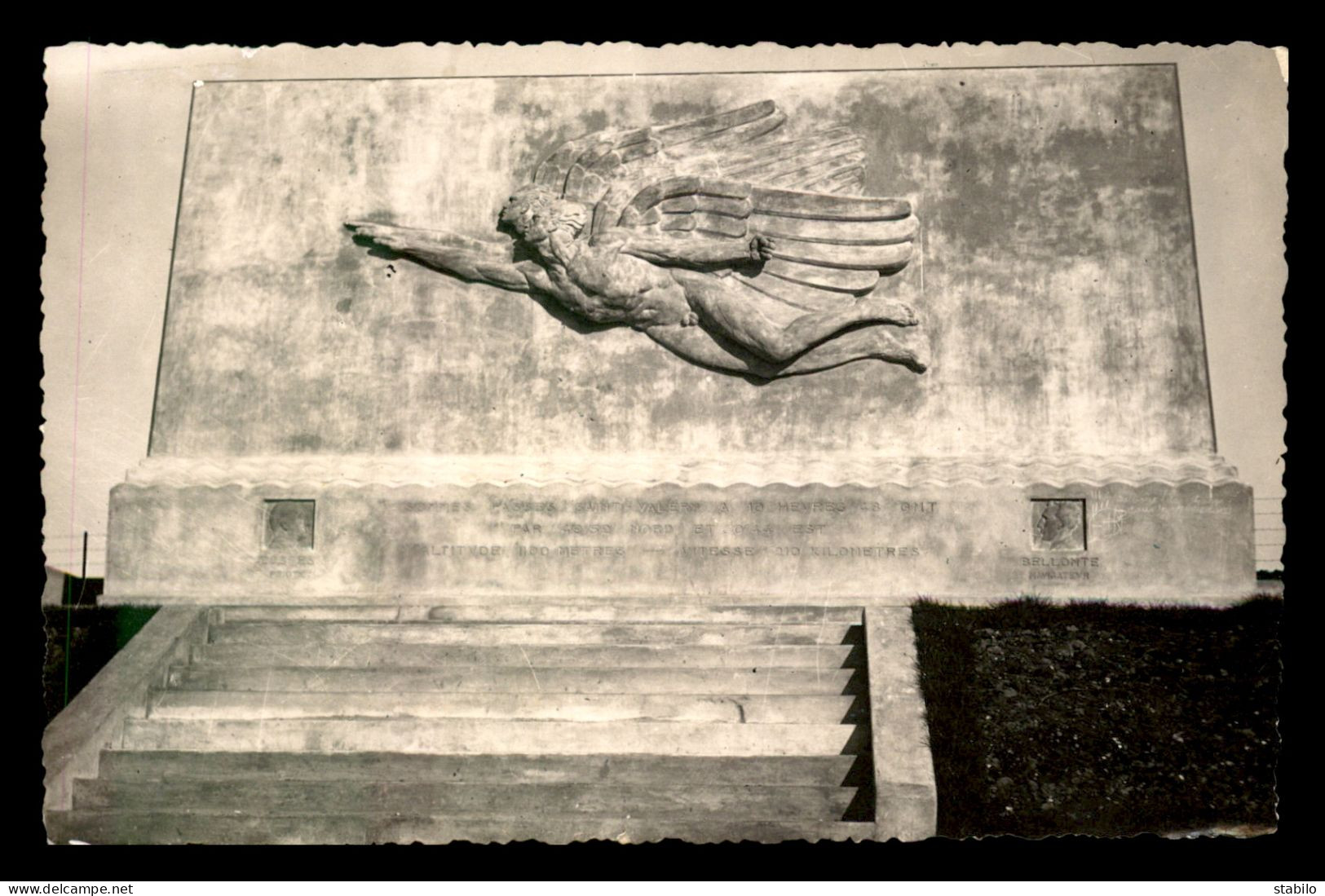 AVIATION - ST-VALERY-EN-CAUX - MONUMENT DE COSTES ET BELLONTE - Airmen, Fliers