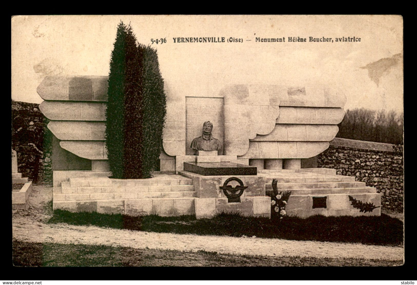AVIATION - YERNEMONVILLE - MONUMENT D'HELENE BOUCHER - Aviatori