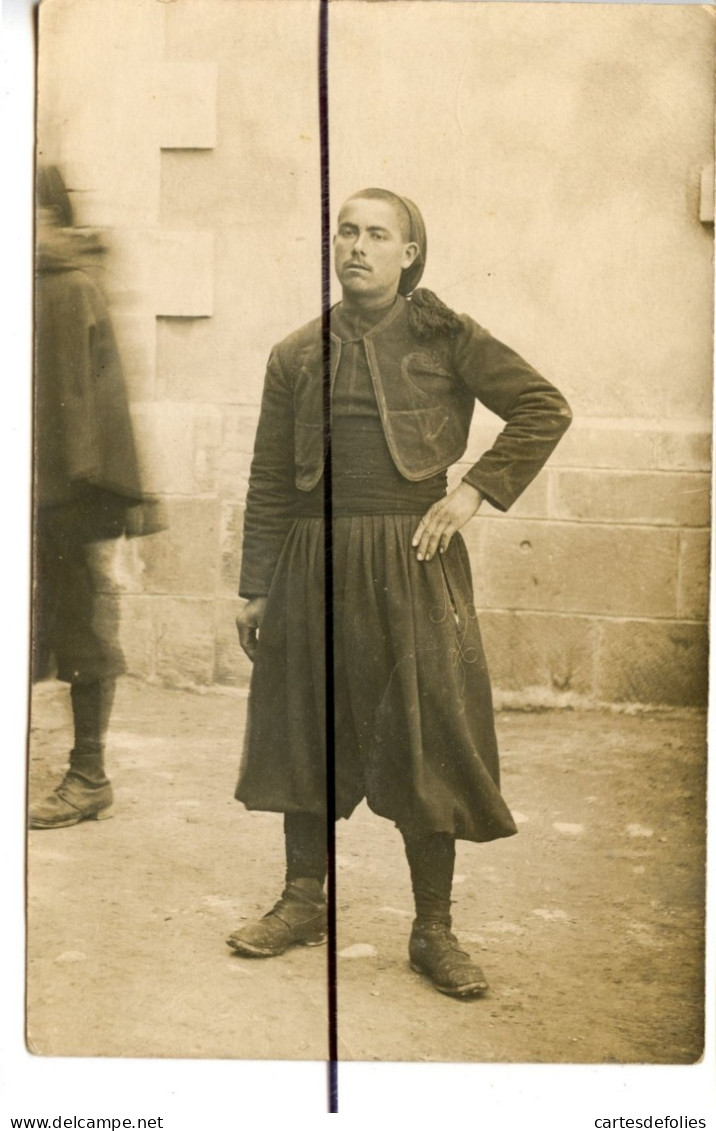 Carte Photo Militaire . CPA .DROME. D26. Tulette . Soldat Qui Pose Pour La Photo. 1915 - Andere & Zonder Classificatie