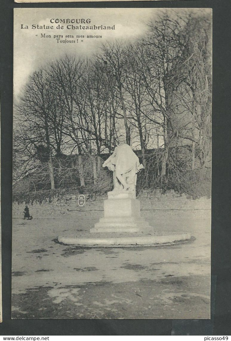 Ile Et Vilaine , Combourg , La Statue De Chateaubriand - Combourg