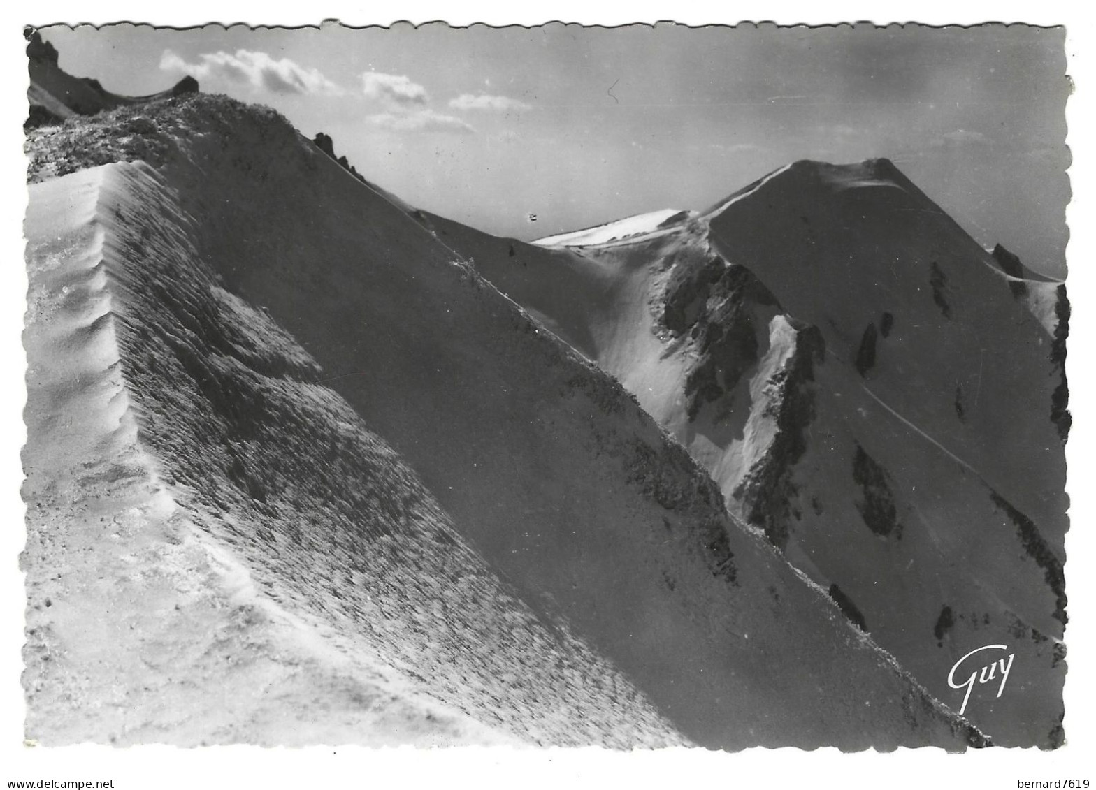 63  Mont Dore Les Bains -  Au Dessus Du  Val D'enfer Les Aretes Du Sancy - Le Mont Dore