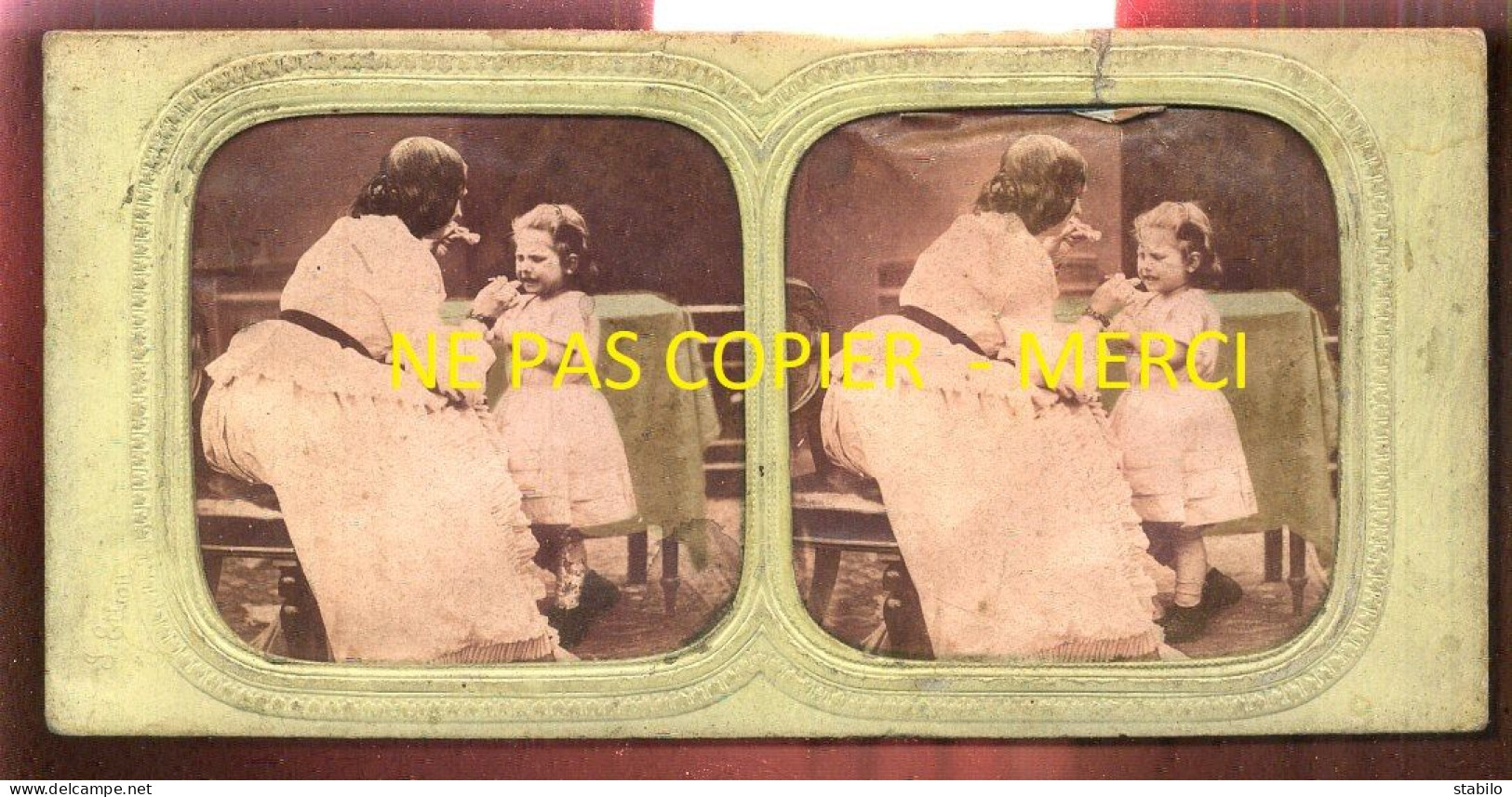 PHOTO STEREO CIRCA 1860 - TRANSPARENTE - FEMME ET FILLETTE  - FORMAT 17.5 X 8.5 CM - Fotos Estereoscópicas