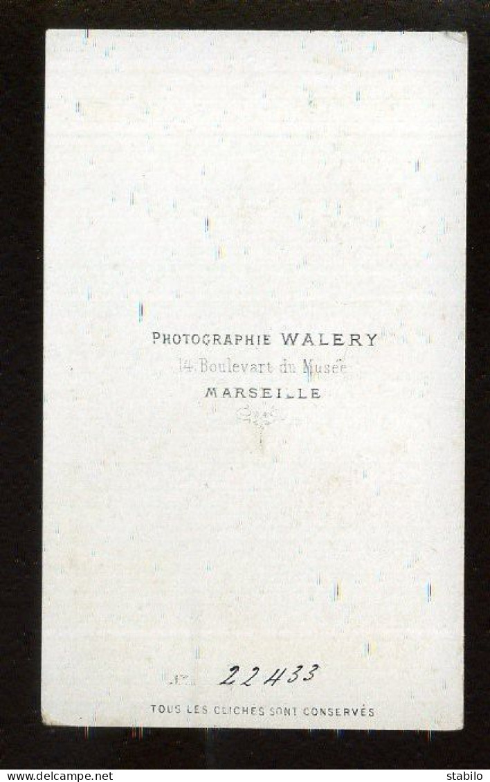 PERSONNAGE - PHOTOGRAPHIE WALERY, 14 BOULEVARD DU MUSEE MARSEILLE - FORMAT CDV - Personnes Anonymes