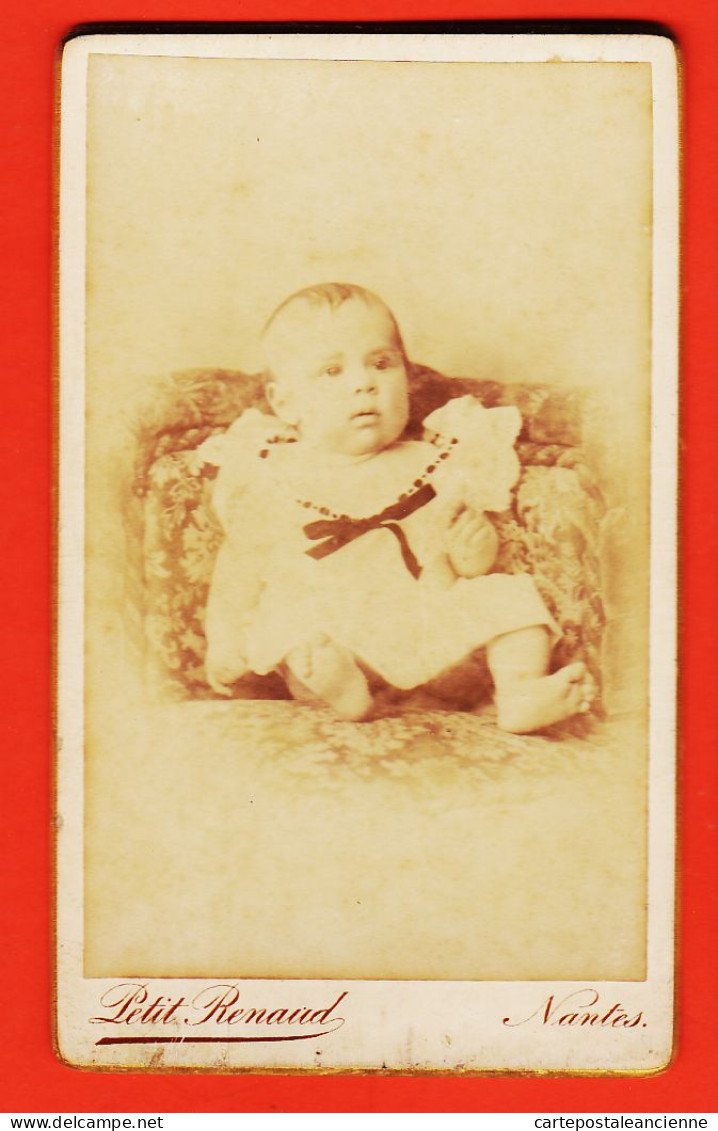 01144 / ⭐ Photo CDV 44-NANTES ◉ PETIT-RENAUD Photographie Du Bon Pasteur 19 Rue Feltre ◉ Bébé Garcon Assis Canapé - Anonymous Persons