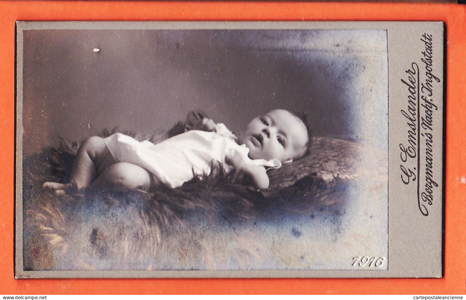 01119 / ⭐ Photo CDV INGOLSTADT Bayern ◉ Bébé Nacktes Baby Das Auf Einem Fell Liegt 1916 ◉ BERGMANN Nachf Georg EMSLANDER - Personnes Anonymes