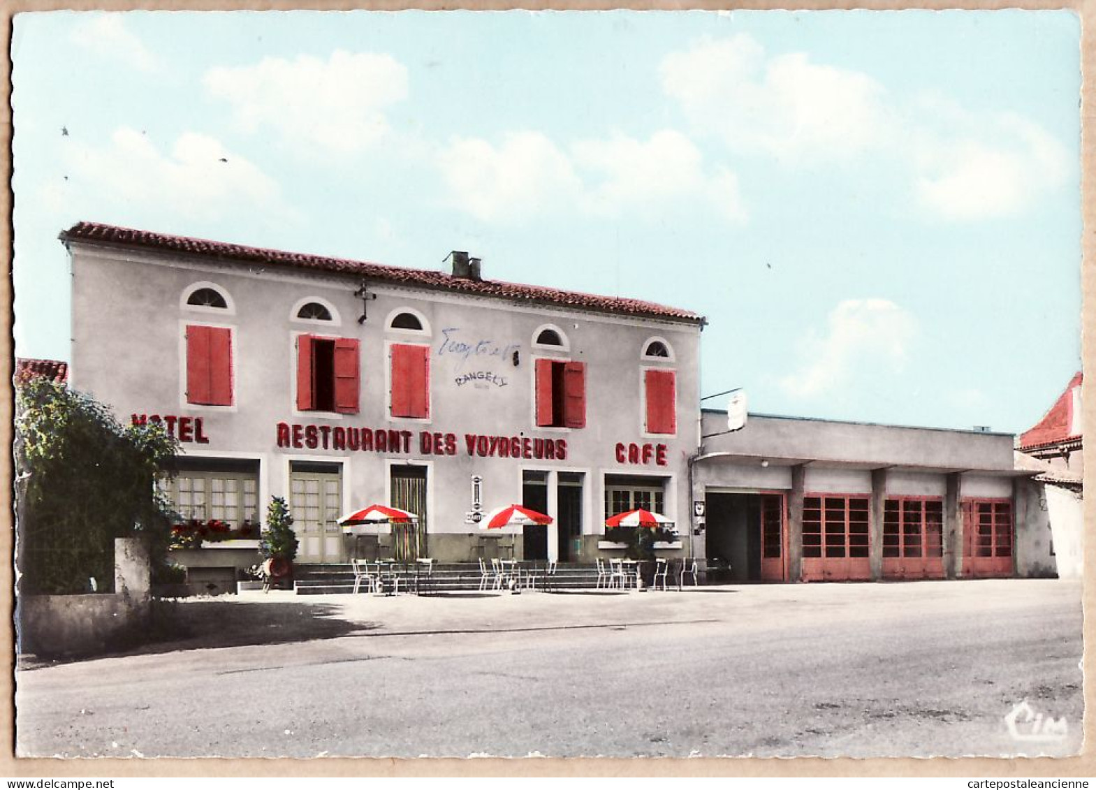 01249 / BOUNIAGUES Issigeac Dordogne Hotel ANGELY Des VOYAGEURS Façade Terrasse Garage 1960s COMBIER 2 - Andere & Zonder Classificatie