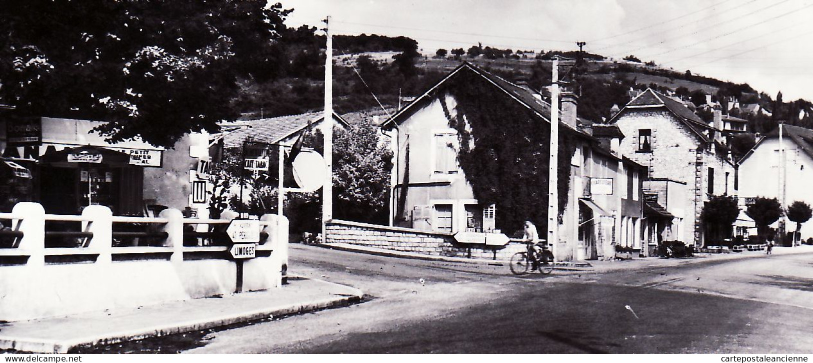 01293 / LE LARDIN Dordogne Café Tabac Pub LU Charcuterie Monument Morts Des QUATRE ROUTES 1960s APA-POUX N°6 - Autres & Non Classés