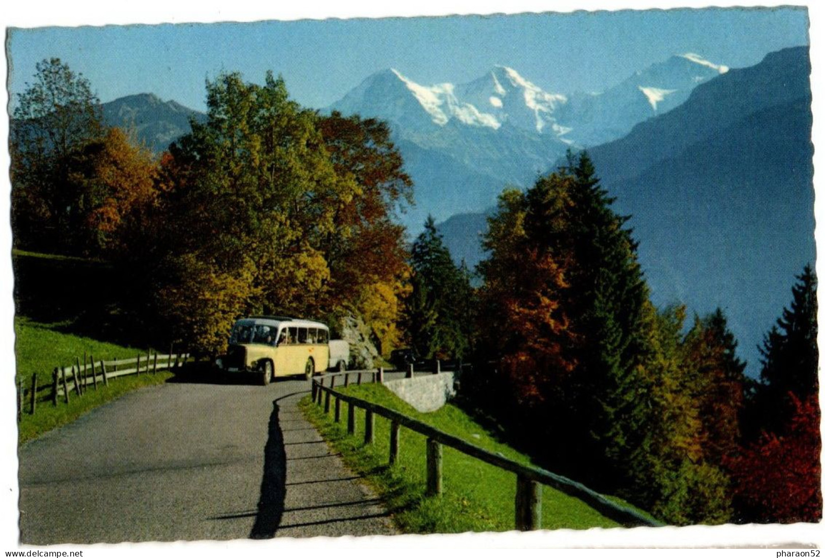Beatenberg- Postauto Mit Eiger -monch Jungfrau - Beatenberg