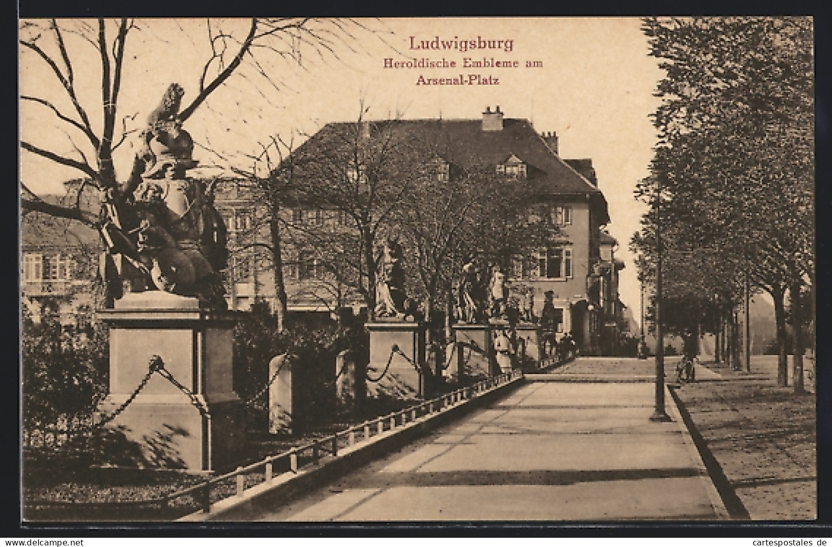 AK Ludwigsburg / Württemberg, Arsenalplatz Mit Heroldischen Emblemen  - Ludwigsburg