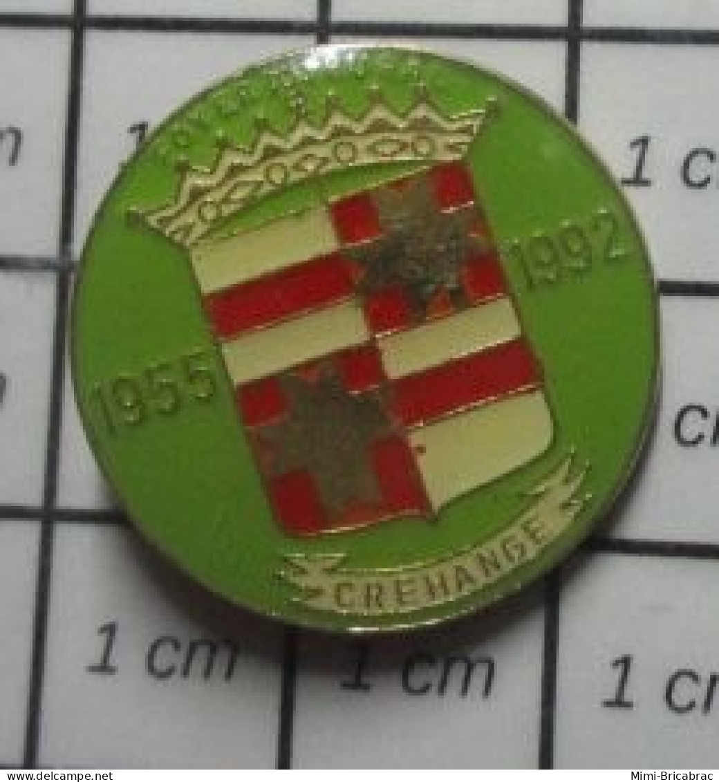 1618A Pin's Pins / Beau Et Rare / VILLES / CREHANGE FOYER RURAL 1955 1992 BLASON ECUSSON ARMOIRIES - Villes