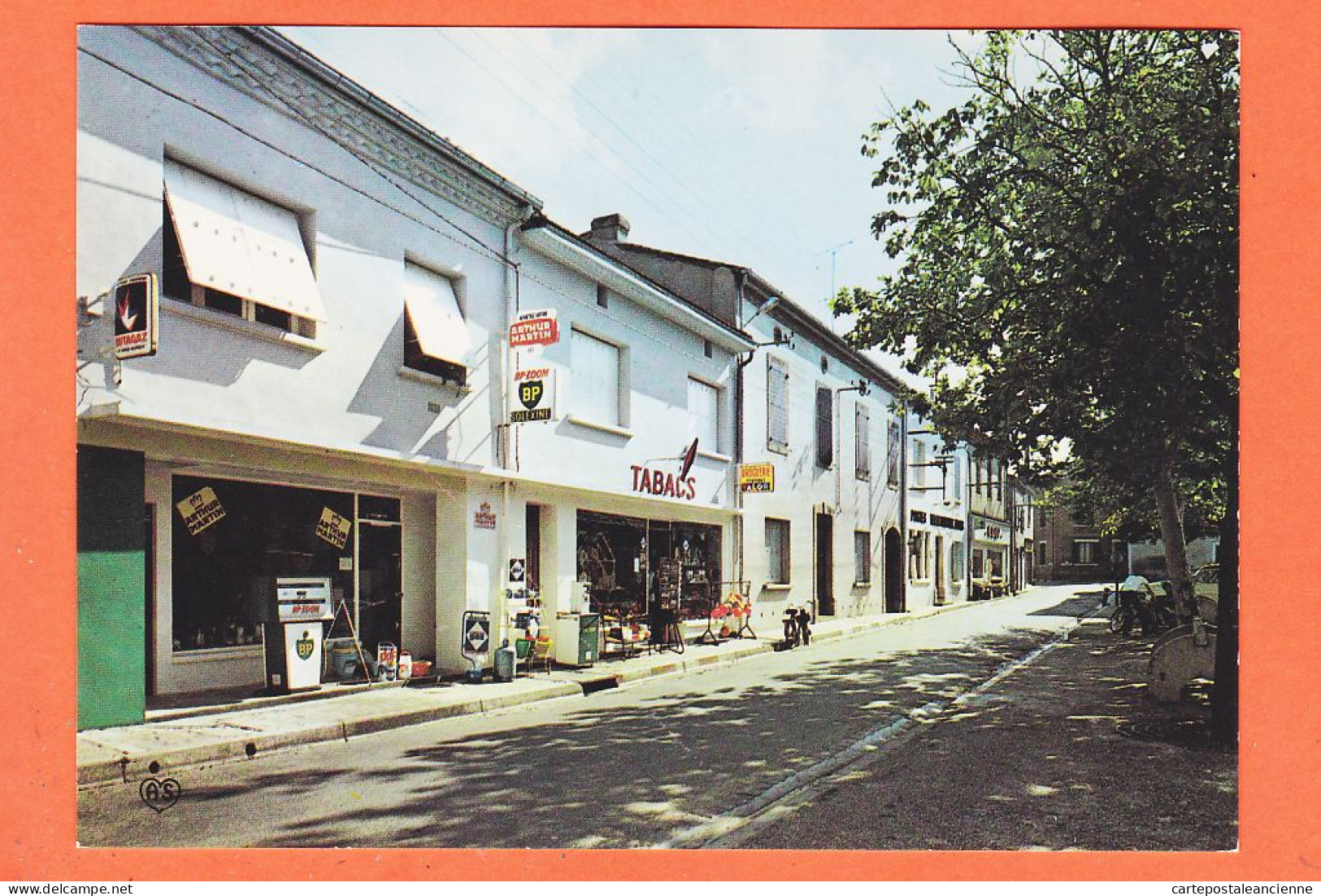 01936 / SAINT-BENOIT-de-CARMAUX Station Essence Gaz BP ARTHUR-MARTIN Tabac-Presse SOLEX Rue Principale 1970s APA POUX  - Andere & Zonder Classificatie