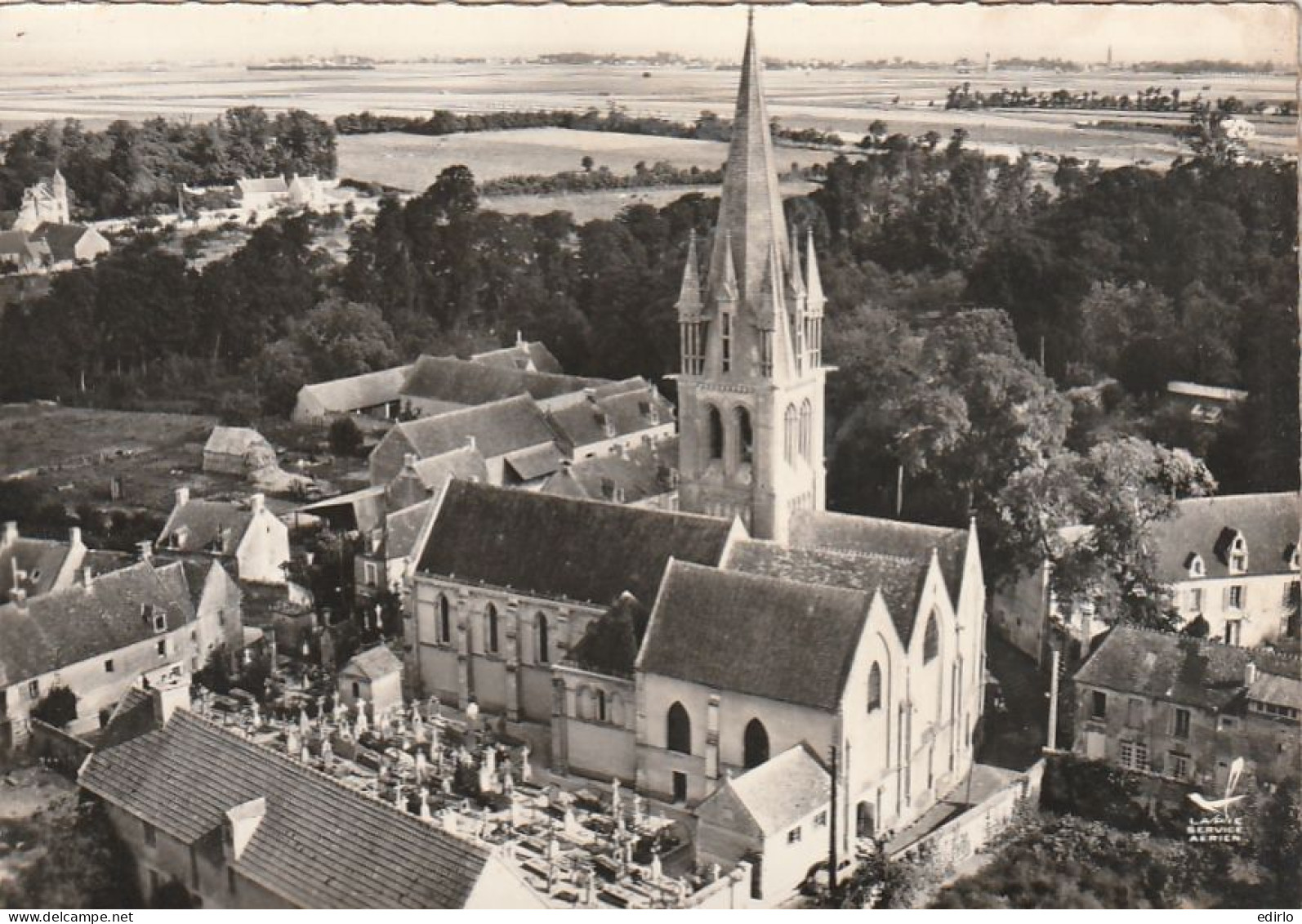 *** 14  ***   DOUVRES LA DELIVRANDE L'église --  Neuve TTB  Avion Au Dessus De  --- Vue Aerienne TTB - Sonstige & Ohne Zuordnung