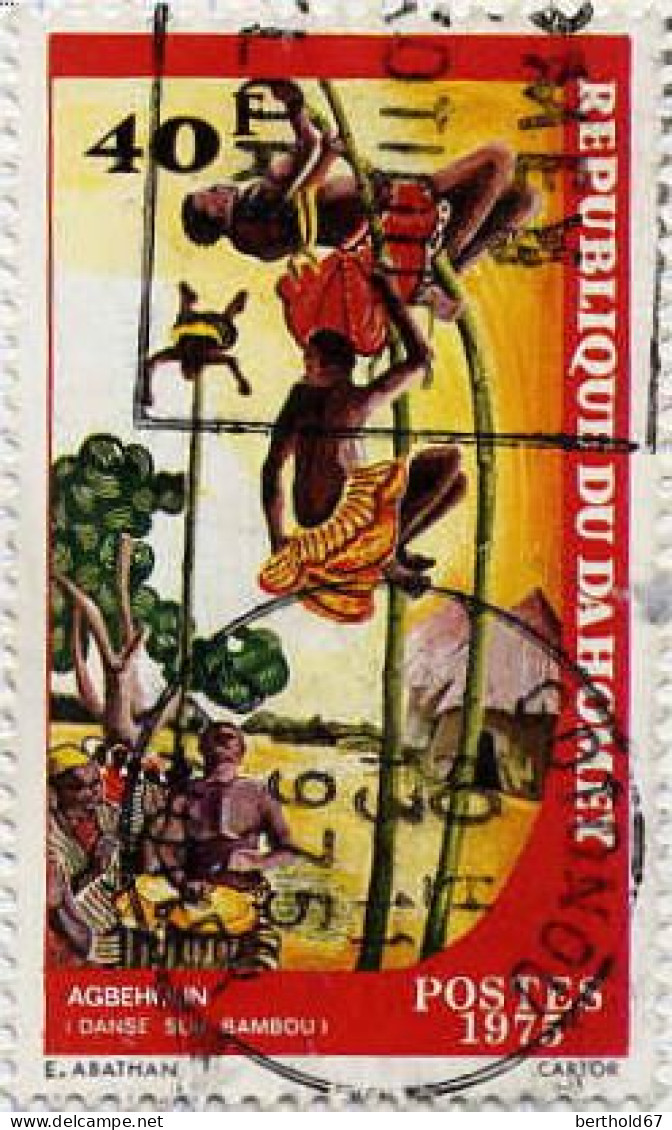 Bénin Dahomey Poste Obl Yv: 350 Mi:622 Agbehoun Danse Du Bambou (TB Cachet Rond) - Bénin – Dahomey (1960-...)