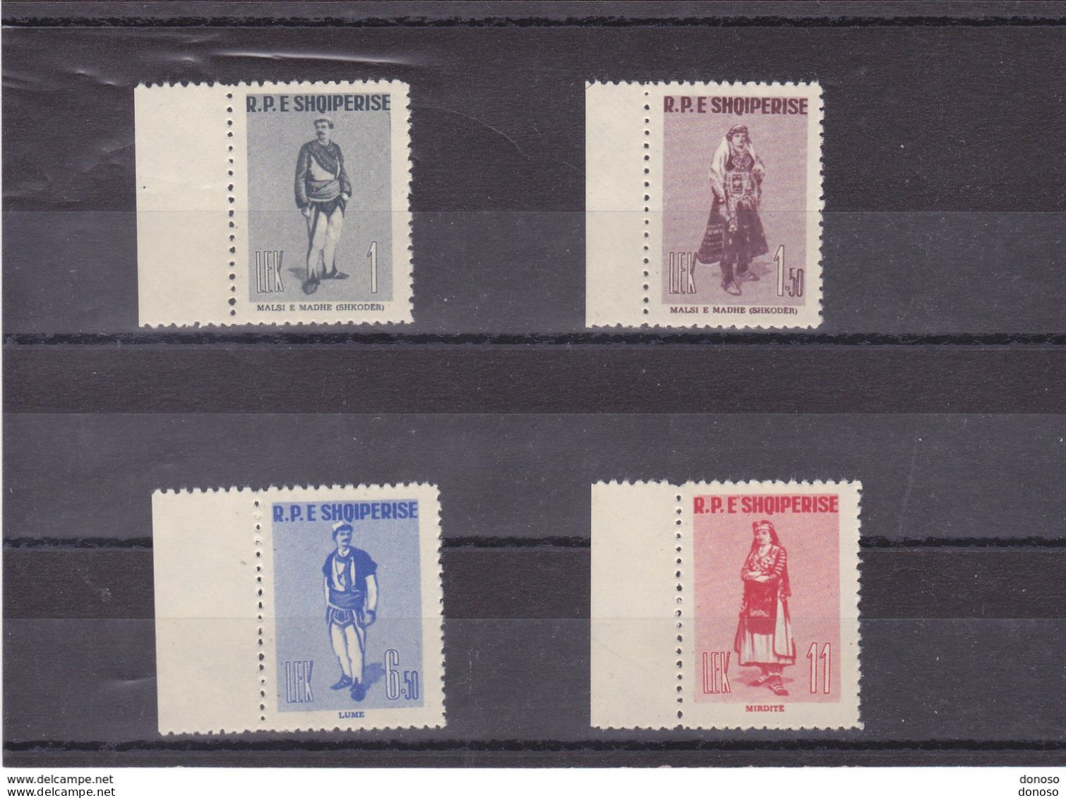 ALBANIE 1961 COSTUMES Yvert  545-548, Michel 623-626 NEUF** MNH Cote Yv 18 Euros - Albania