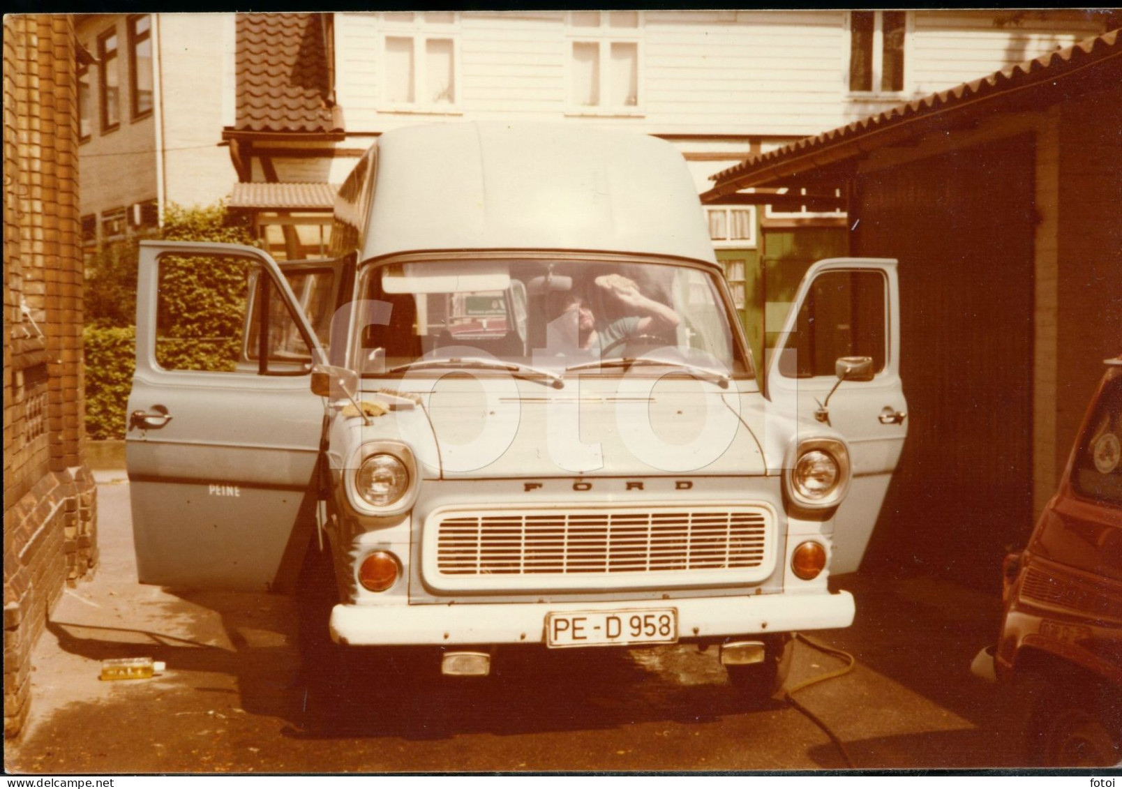 1981 ORIGINAL AMATEUR FOTO PHOTO DEUTSCHE FORD TRANSIT OLDTIMER GERMANY AT337 - Coches