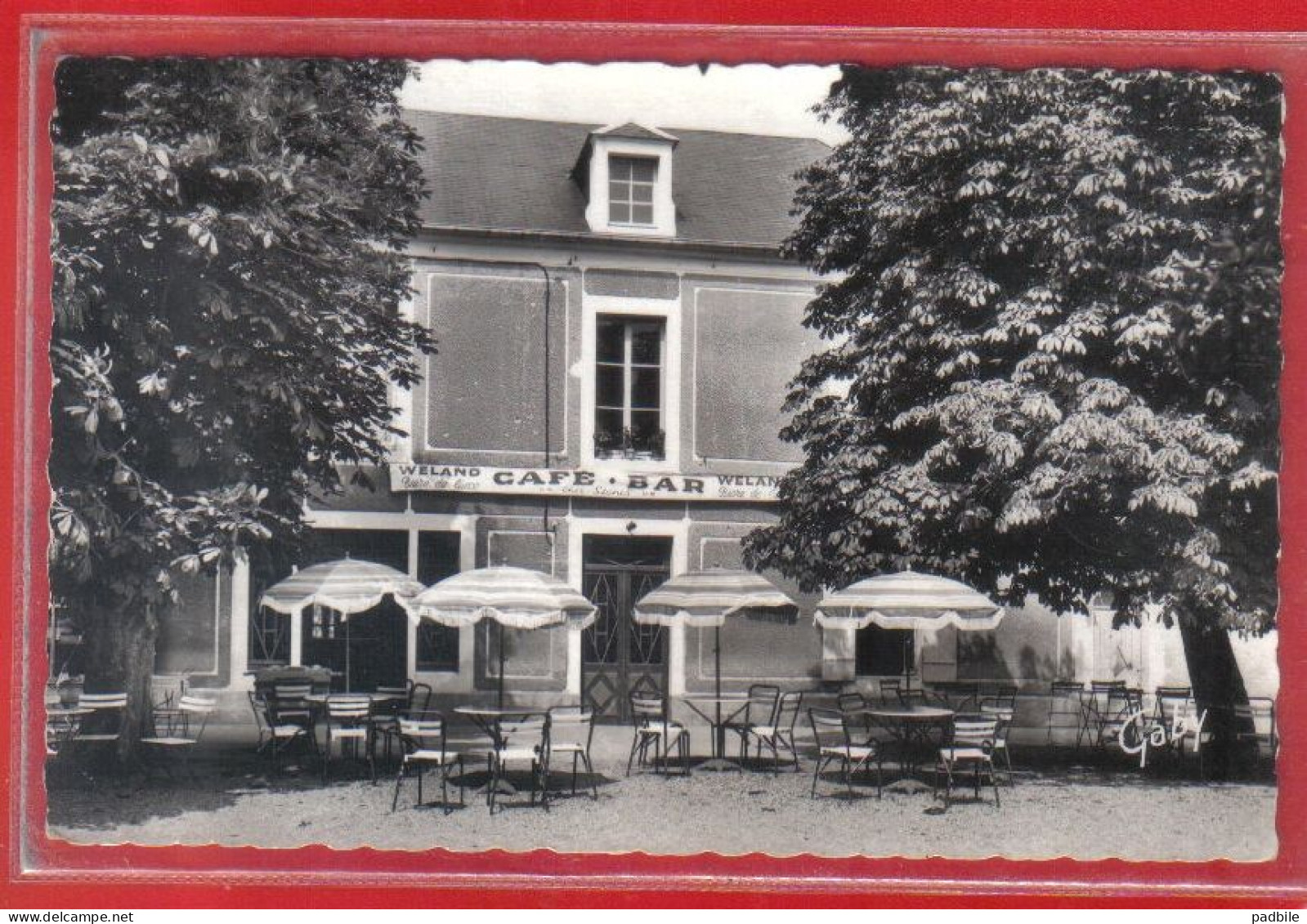 Carte Postale 14. Ranville  Bar Hotel Restaurant Du 6 Juin  A. Lenoir  Prop.    Très Beau Plan - Autres & Non Classés