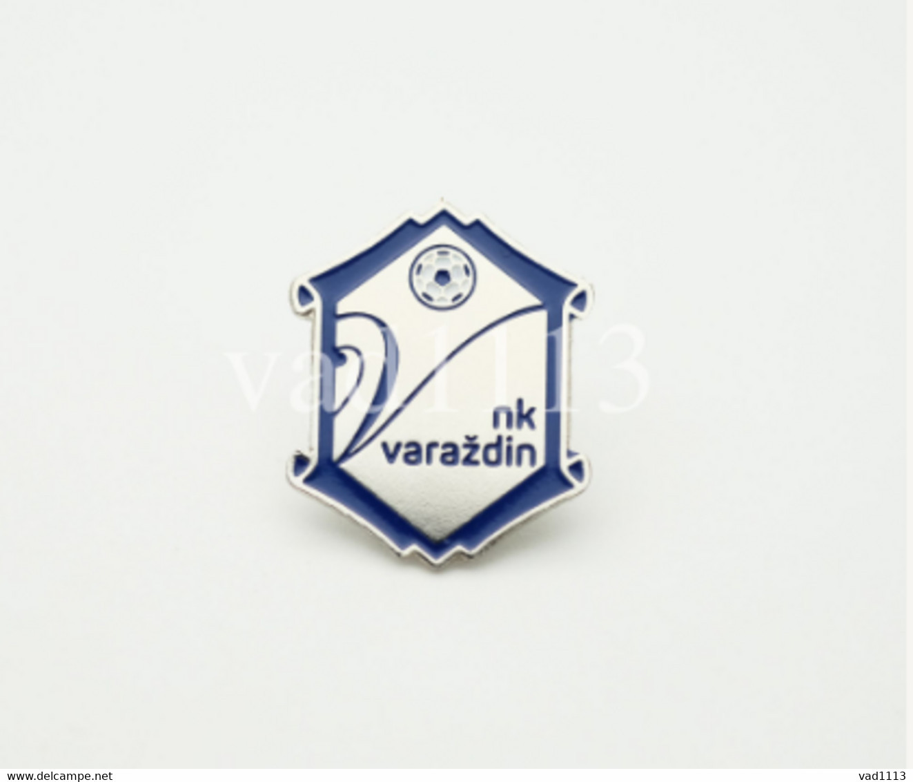 Badge Pin: European Football Clubs Croatia -   " NK Varazdin " - Voetbal