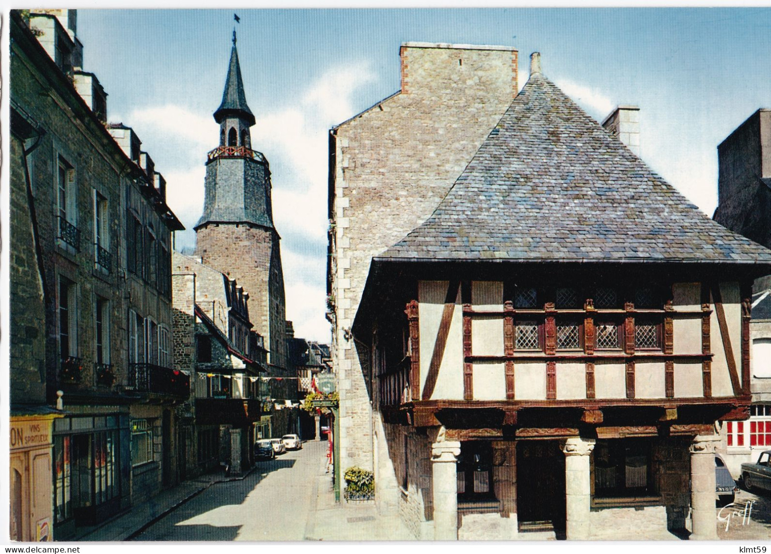 Dinan - Hôtel Kératry Et La Tour De L'Horloge - Dinan