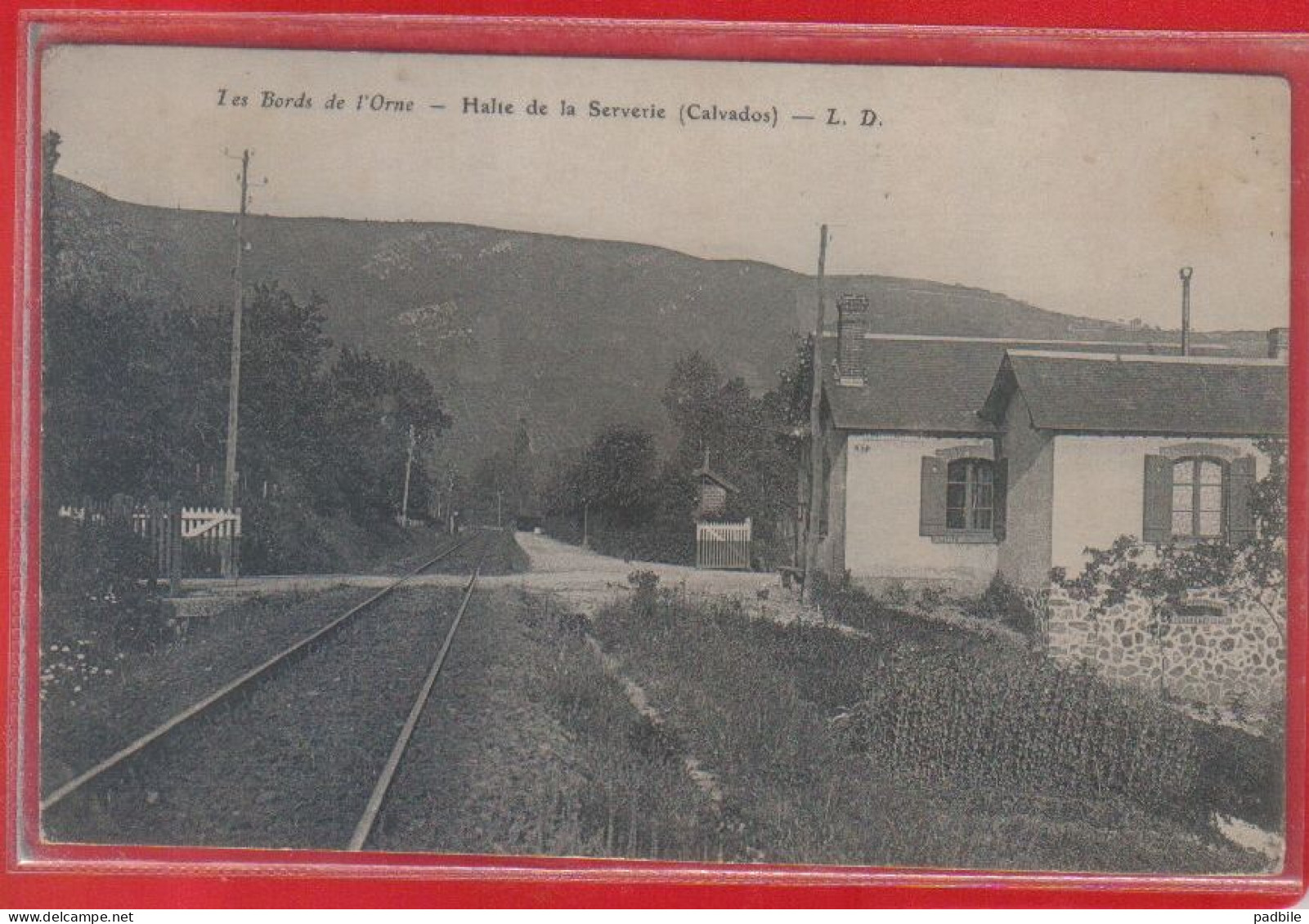 Carte Postale 14. La Serverie La Gare Et Passage à Niveau  Très Beau Plan - Other & Unclassified