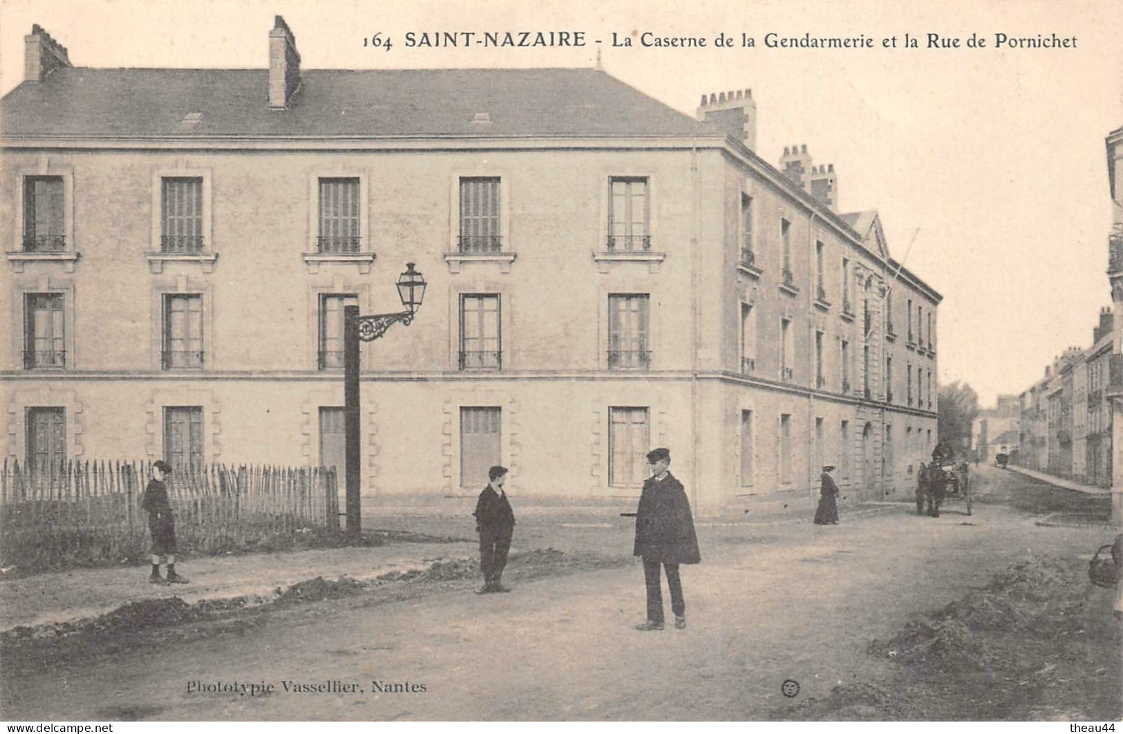 ¤¤  -  SAINT-NAZAIRE   -  La Caserne De La Gendarmerie Et La Rue De Pornichet   -   ¤¤ - Saint Nazaire