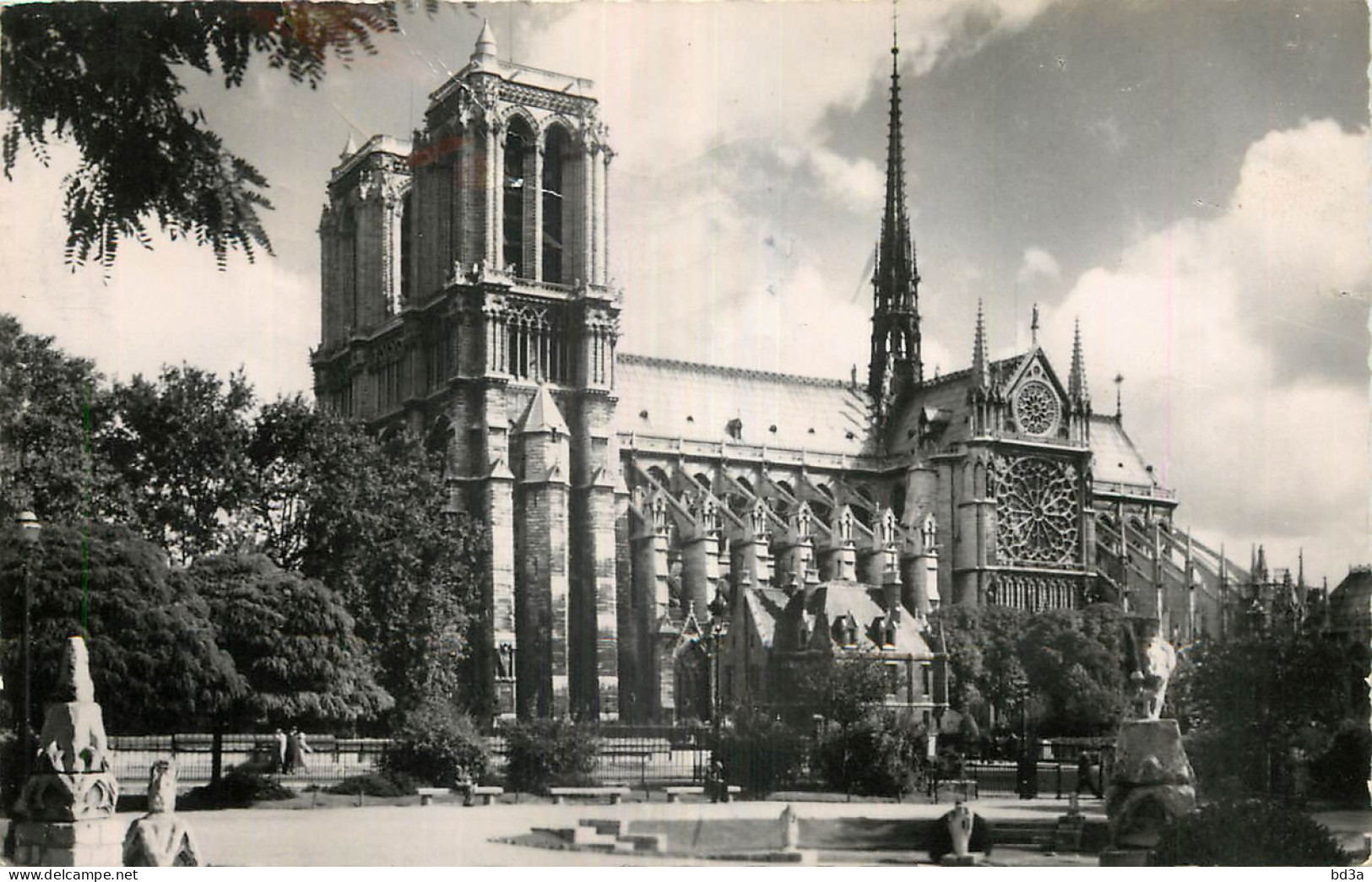 75 - PARIS - NOTRE DAME  - Notre Dame Von Paris