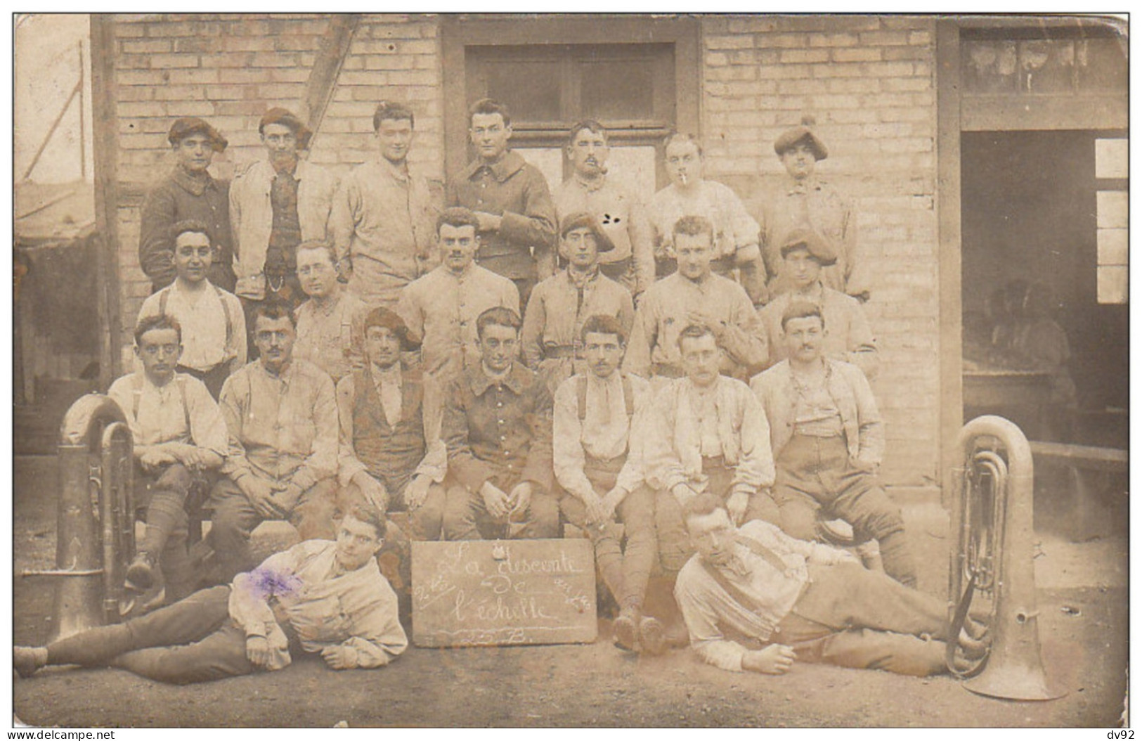 MILITAIRES ET MUSICIENS CARTE PHOTO - Oorlog 1914-18