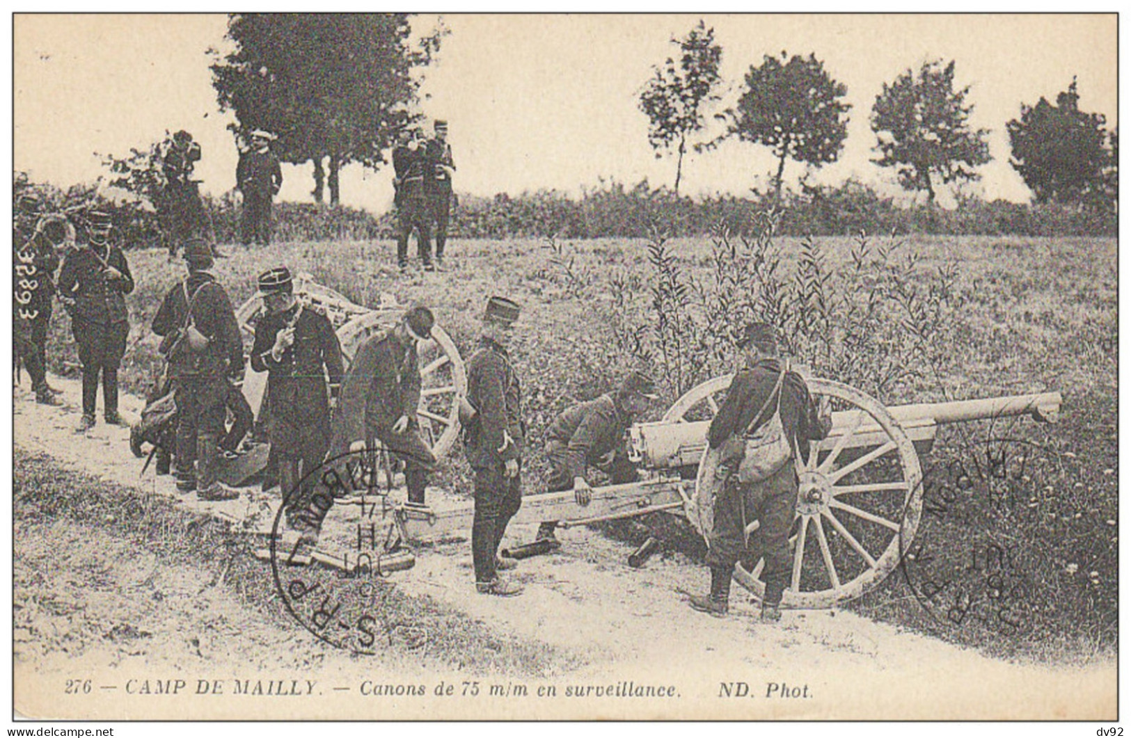 CAMP DE MAILLY : CANONS DE 75 EN SURVEILLANCE - Manöver