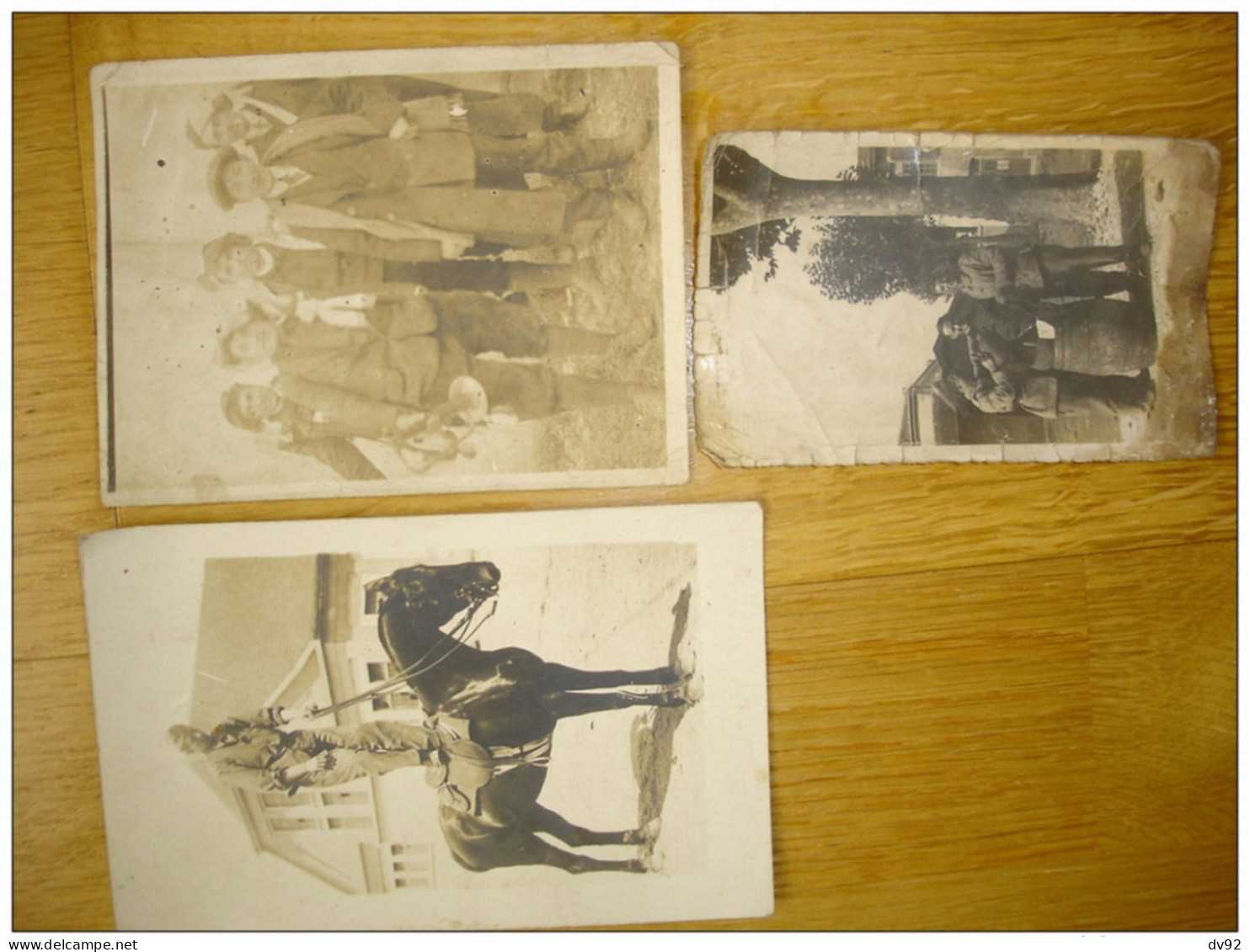 MILITARIA CARTES POSTALES PHOTOS ENTRE 1918 ET 1930 (18 CARTES) - Characters