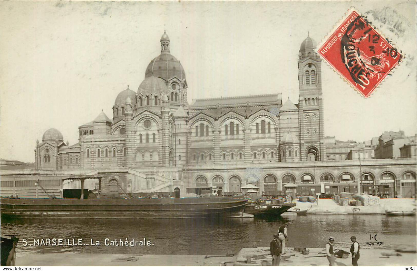 13 - MARSEILLE - LA CATHEDRALE - Monuments