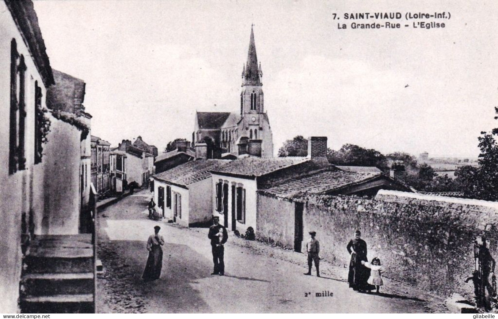 44 - Loire Atlantique -  SAINT VIAUD - La Grande Rue - L Eglise - Sonstige & Ohne Zuordnung