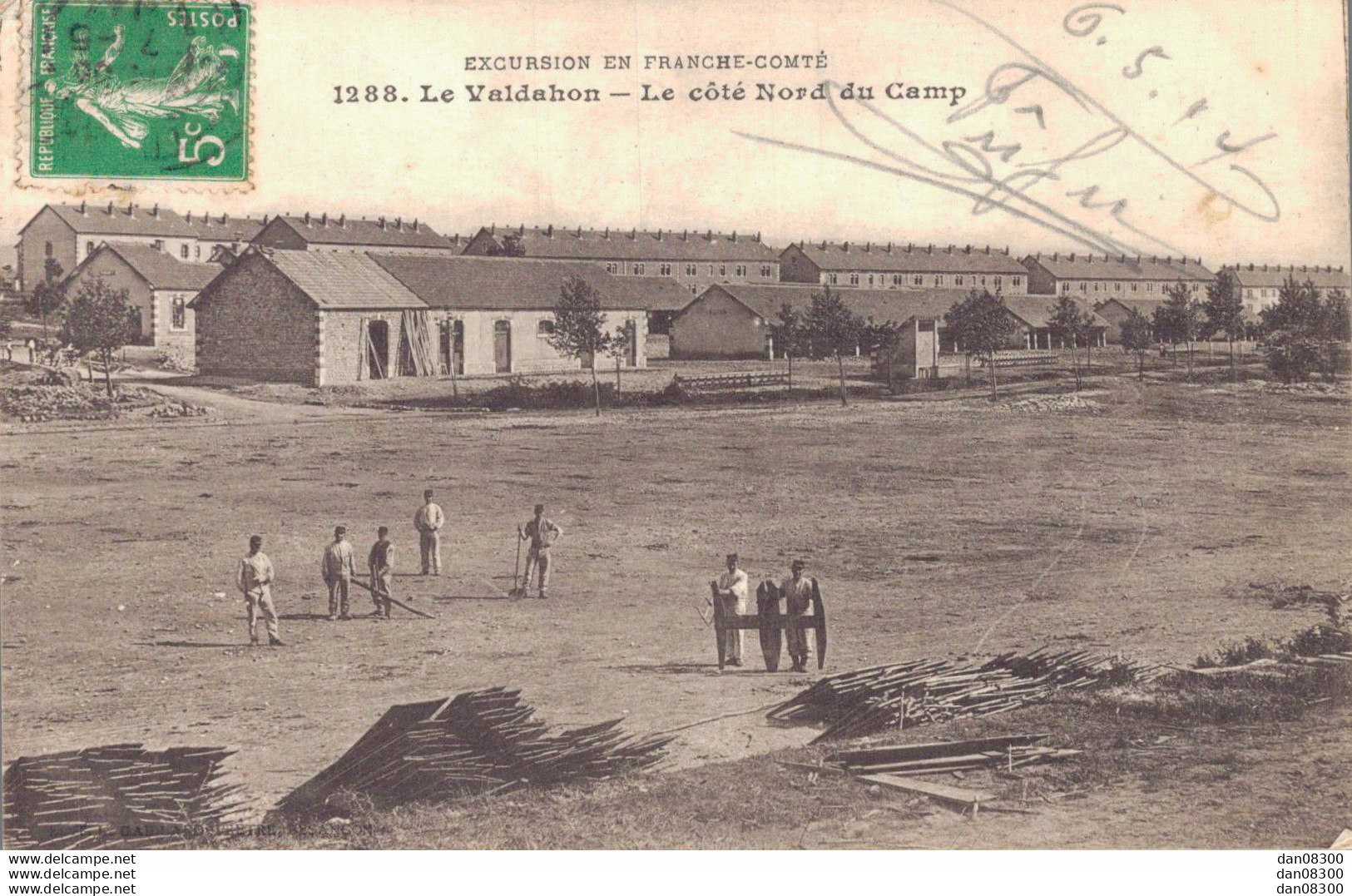 25 LE VALDAHON LE COTE NORD DU CAMP - Kazerne