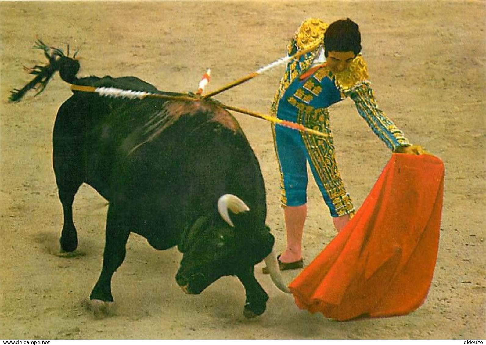 Corrida - Pase Natural - CPM - Voir Scans Recto-Verso - Stierkampf