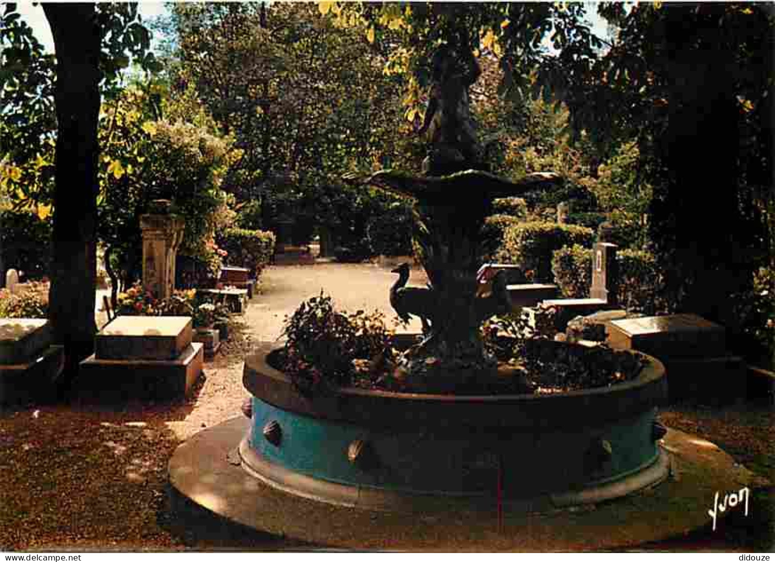 92 - Asnières - Cimetière Des Chiens - Pont De Clichy - Rond-Point Du Bassin - CPM - Voir Scans Recto-Verso - Asnieres Sur Seine