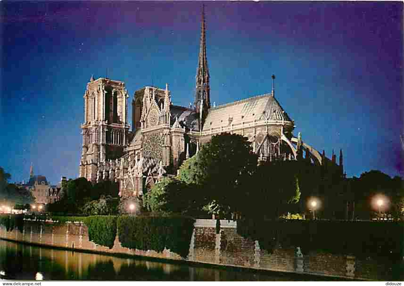 75 - Paris - Cathédrale Notre Dame - Vue De Nuit - Carte Neuve - CPM - Voir Scans Recto-Verso - Notre Dame Von Paris