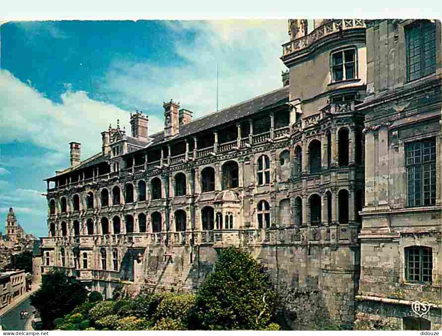 41 - Blois - Le Château - Façade Renaissance - Flamme Postale - Etat Pli Visible - CPM - Voir Scans Recto-Verso - Blois