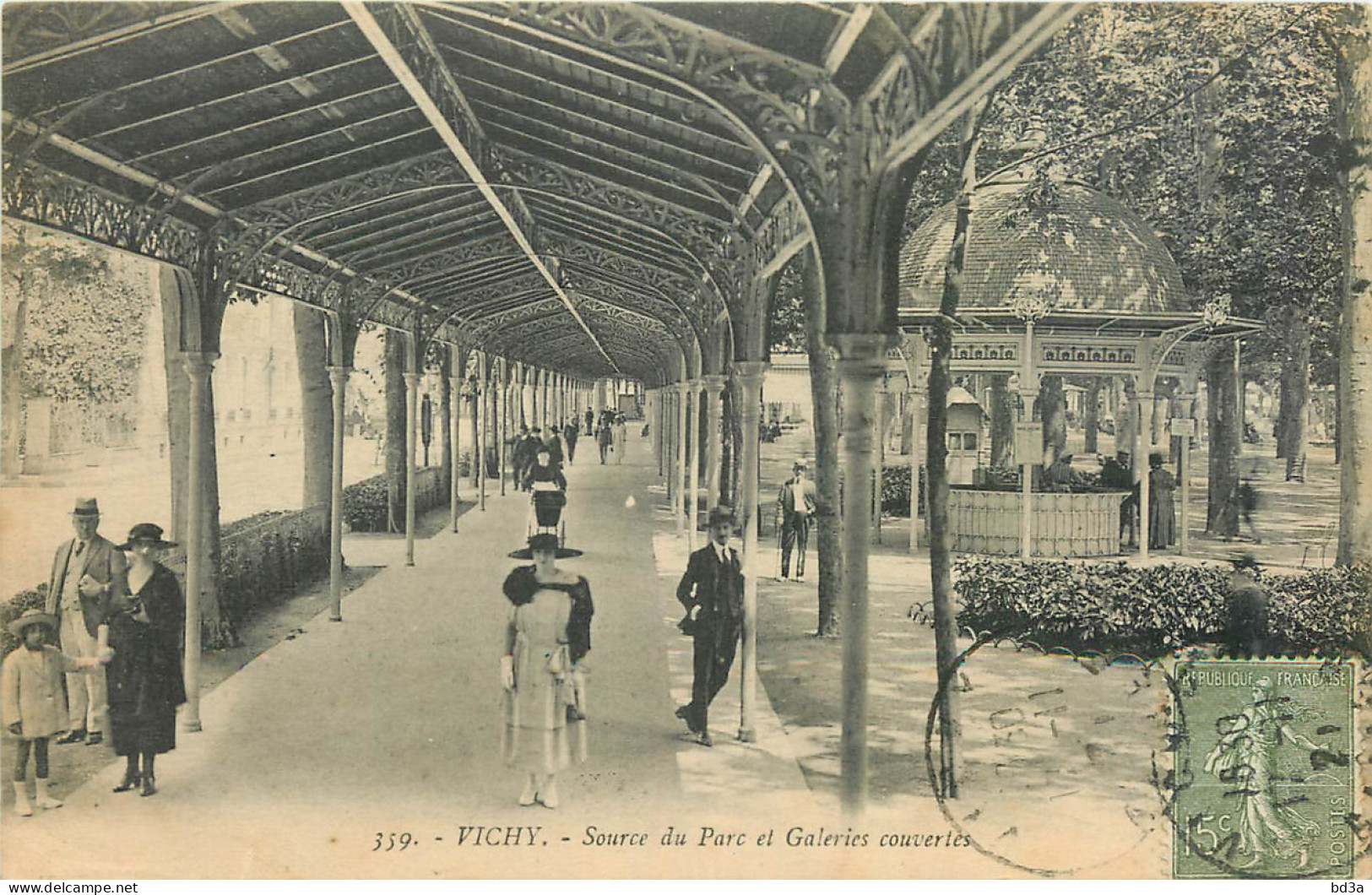 03 - VICHY SOURCE DU PAR CET GALERIES COUVERTES - Vichy