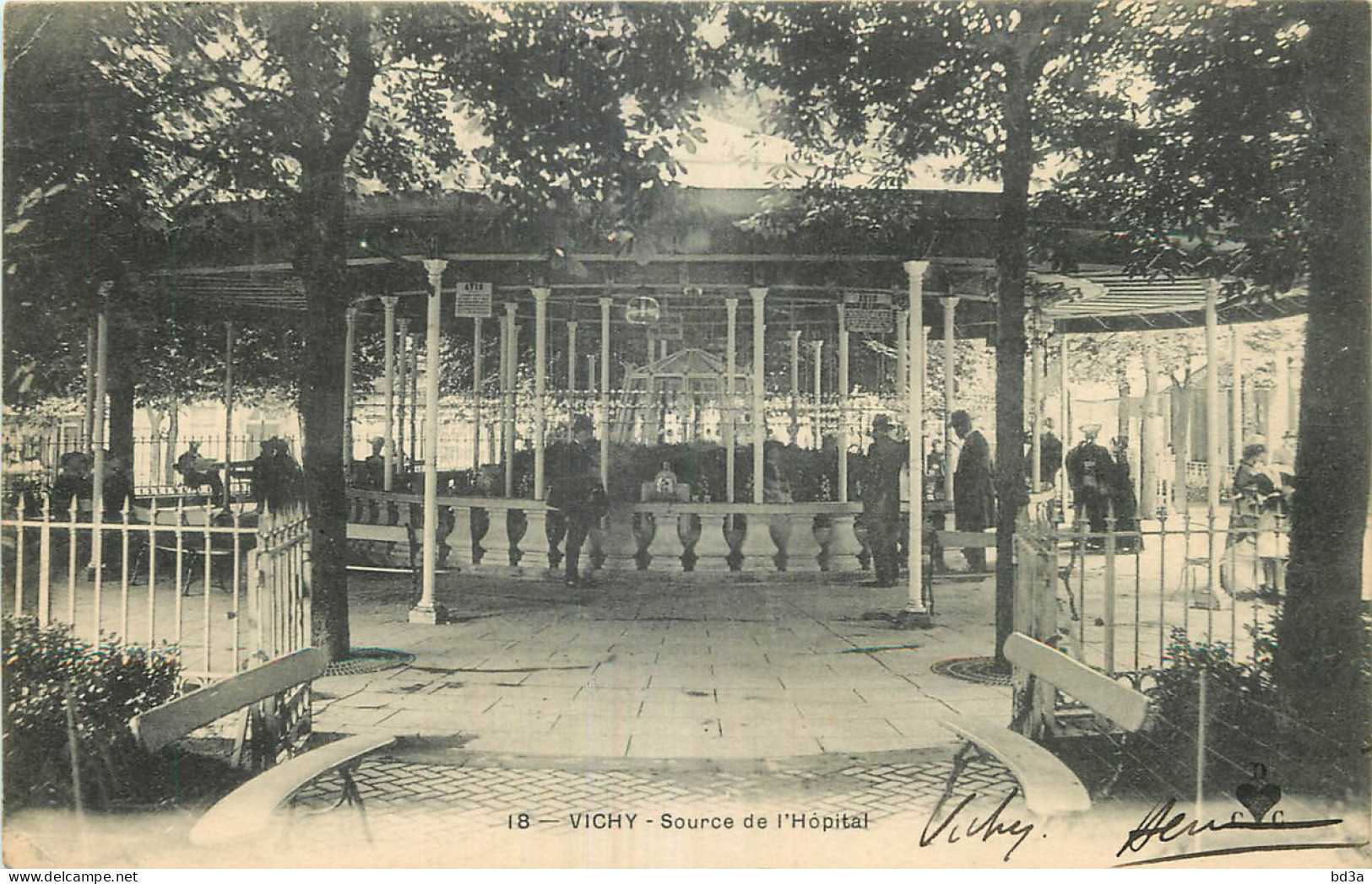 03 - VICHY  SOURCE DE L'HOPITAL - Vichy