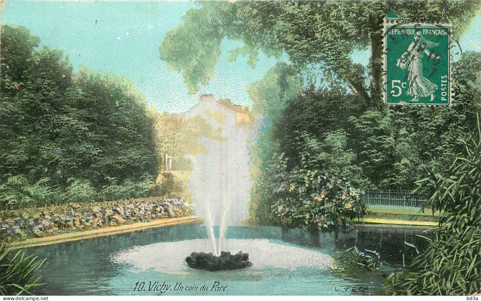 03 - VICHY  UN COIN DU PARC - Vichy