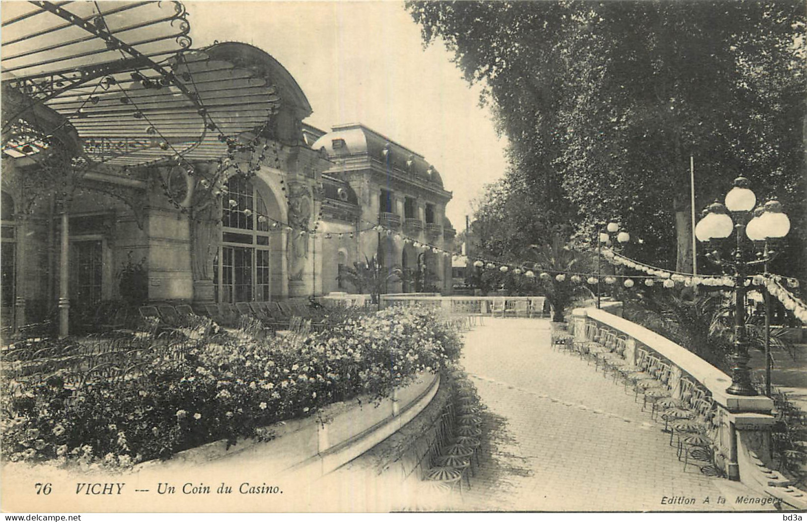 03 - VICHY  UN COIN DU CASINO - Vichy