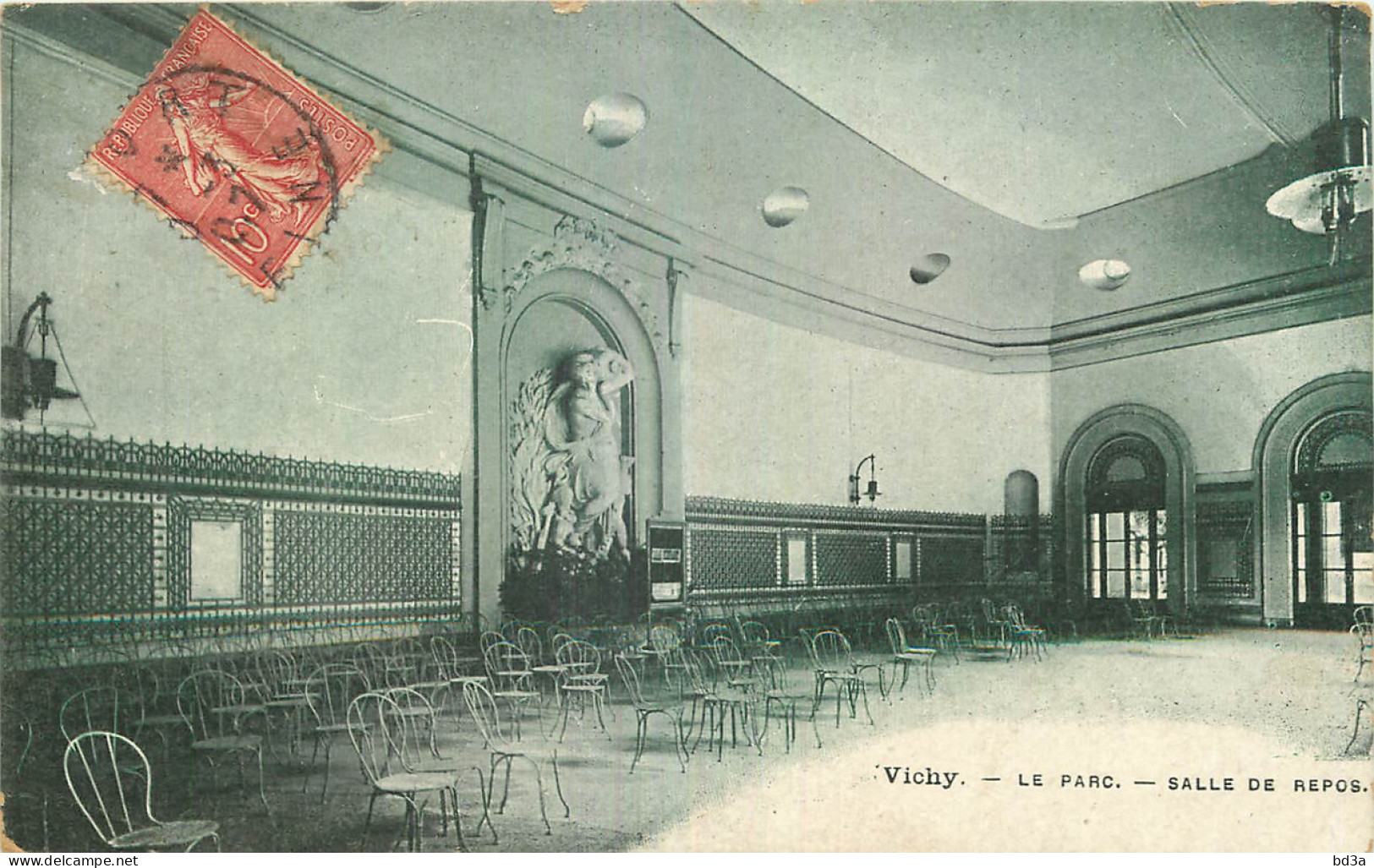 03 - VICHY  SALLE DE REPOS - Vichy