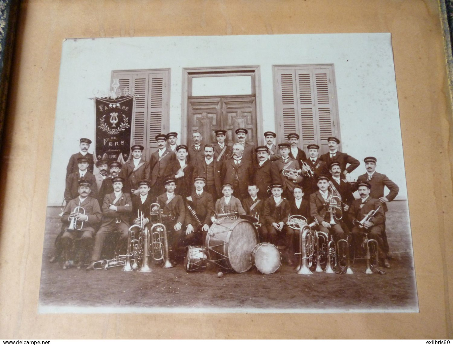 Vers Sur Selle     Fanfare  De Vers 1901        Dim 29x23 - Autres & Non Classés