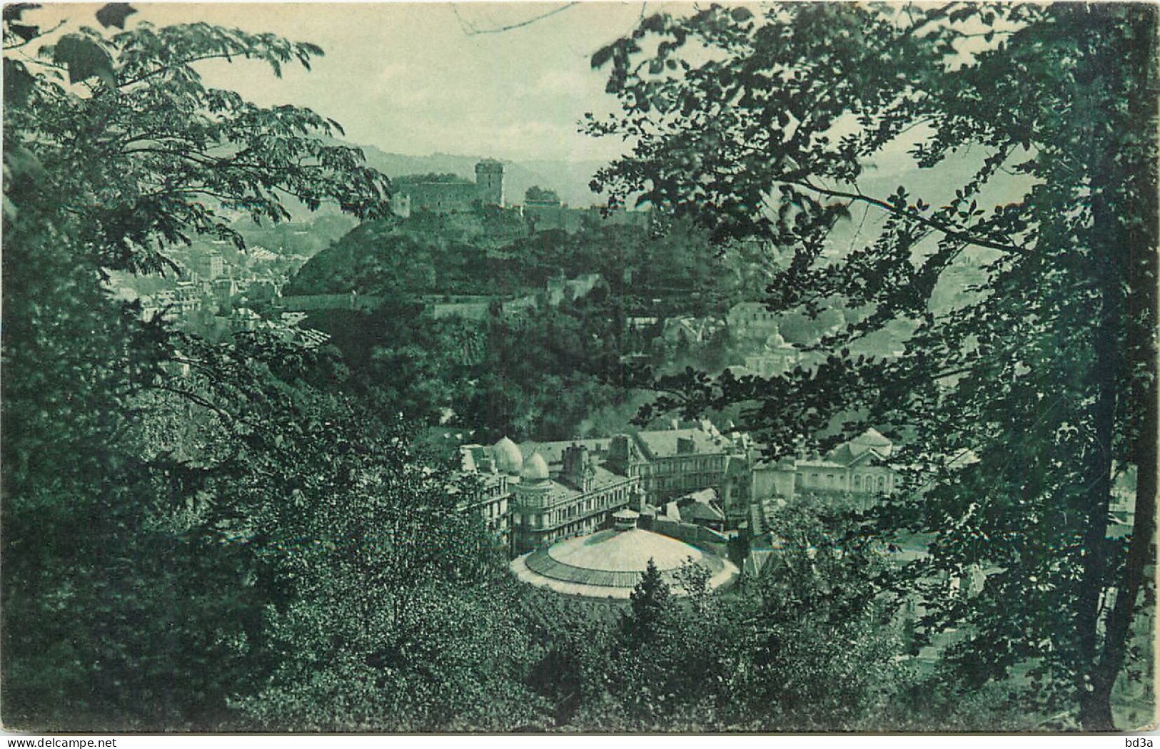 65 - LOURDES LA VILLE ET LE CHÂTEAU FORT - Lourdes