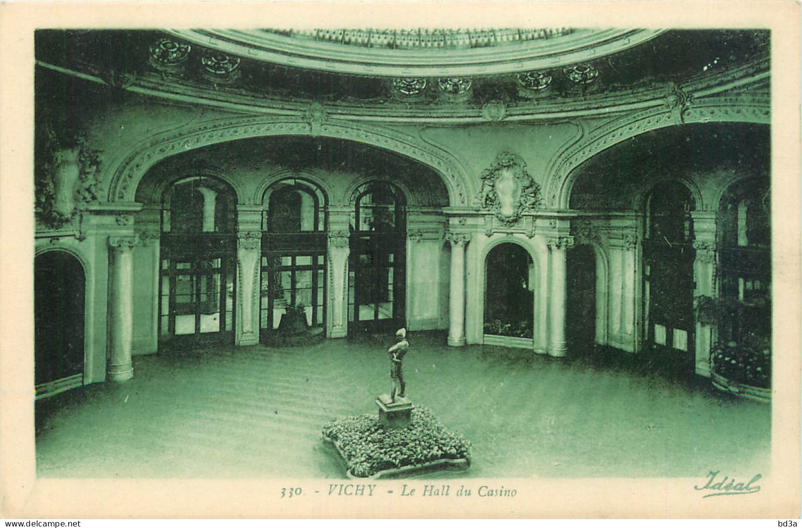 03 - VICHY LE HALL DU CASINO - Vichy