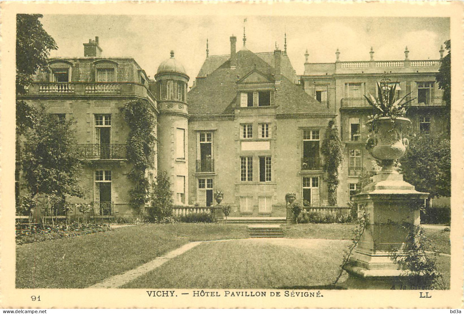 03 - VICHY PAVILLON DE SEVIGNE - Vichy