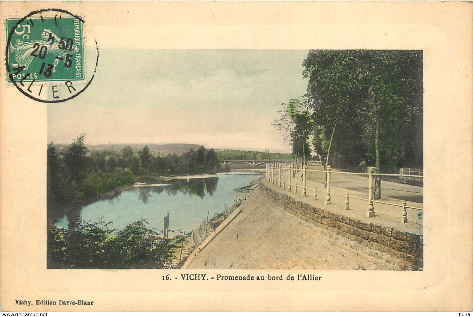 03 - VICHY PROMENADE AU BORD DE L'ALLIER - Vichy