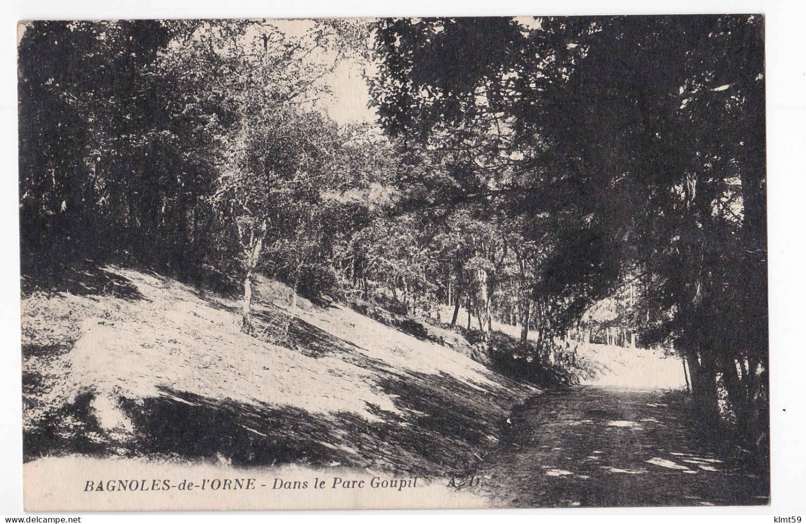 Bagnoles-de-l'Orne - Dans Le Parc Goupil - Bagnoles De L'Orne